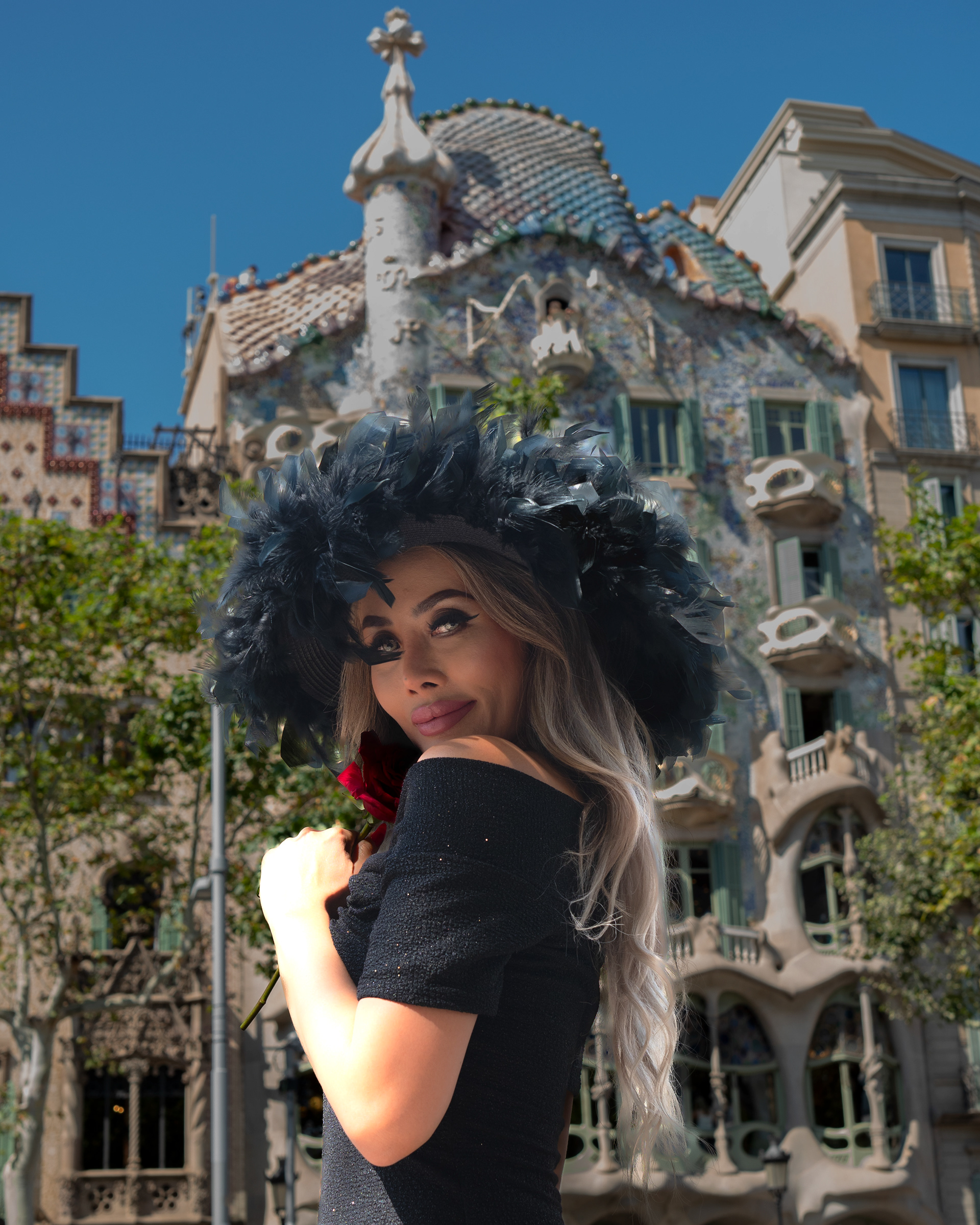 Mirka Howard in Casa Batllo
