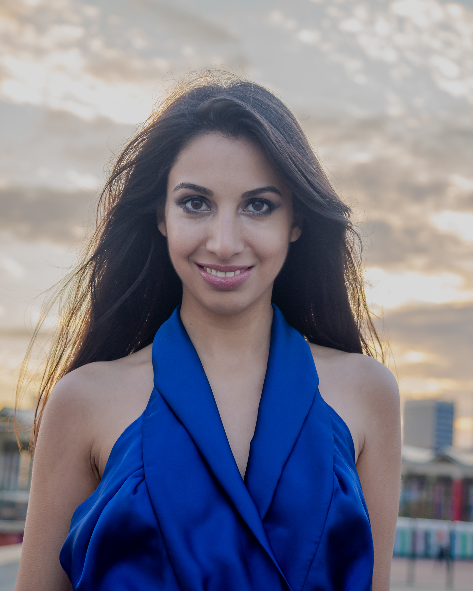 Oksana Pavlova  with blue dress