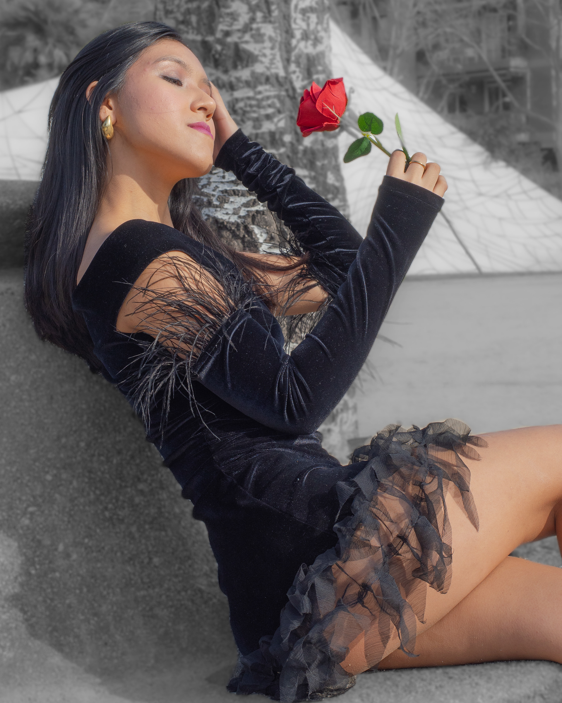 Model Ariadna Torrico with rose