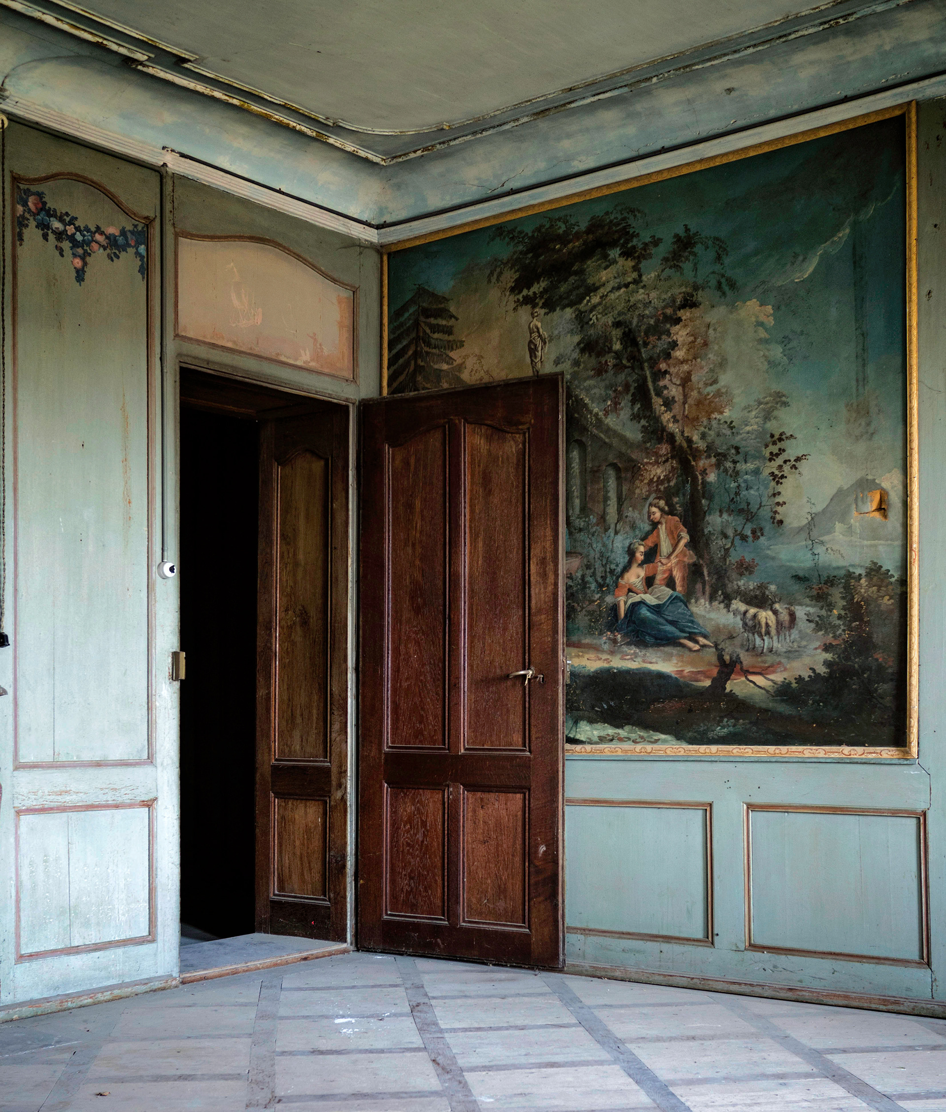 Ferme-château à l'abandon (VD)