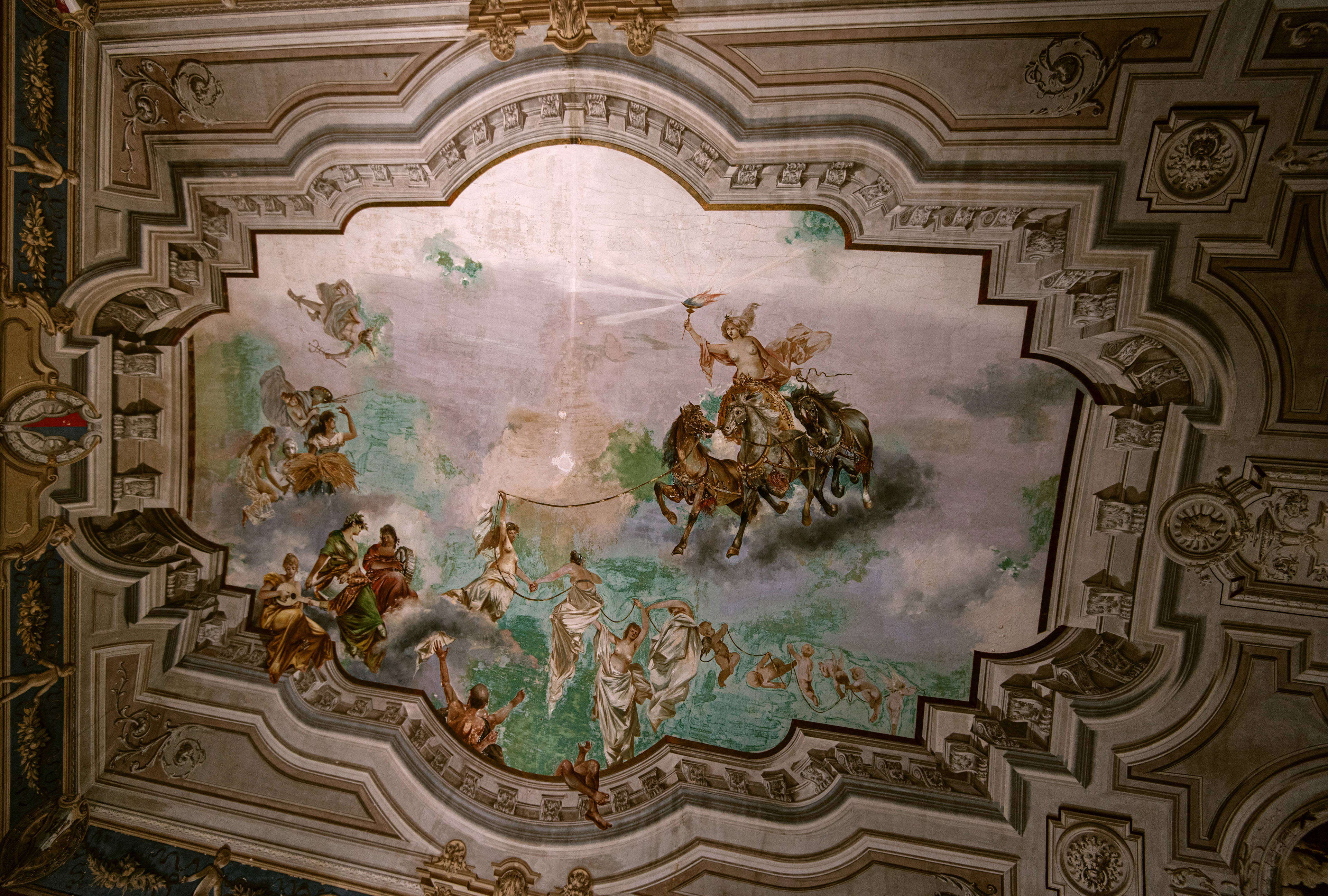 Palace désaffecté (TI)