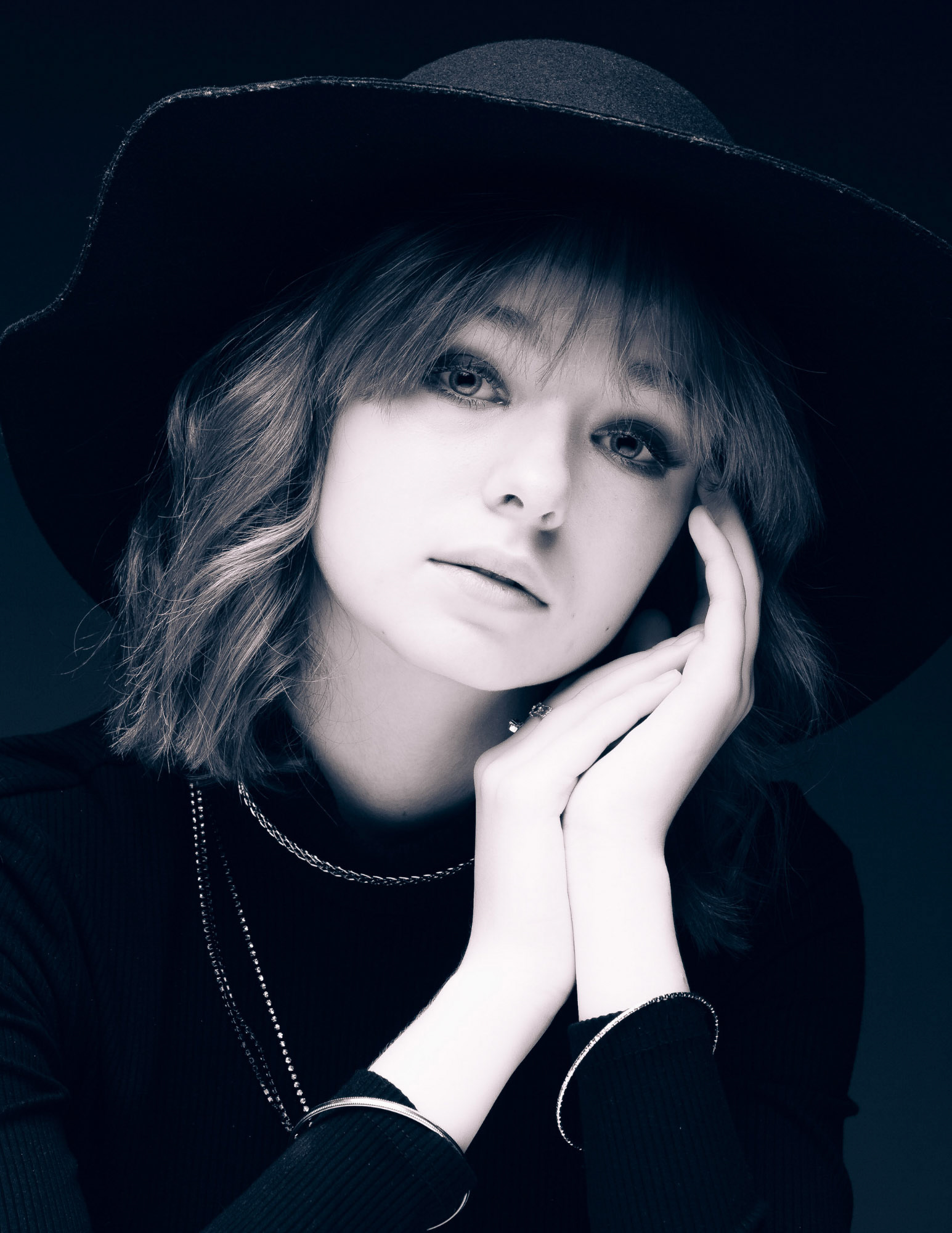 Portrait Cover Clean - 13