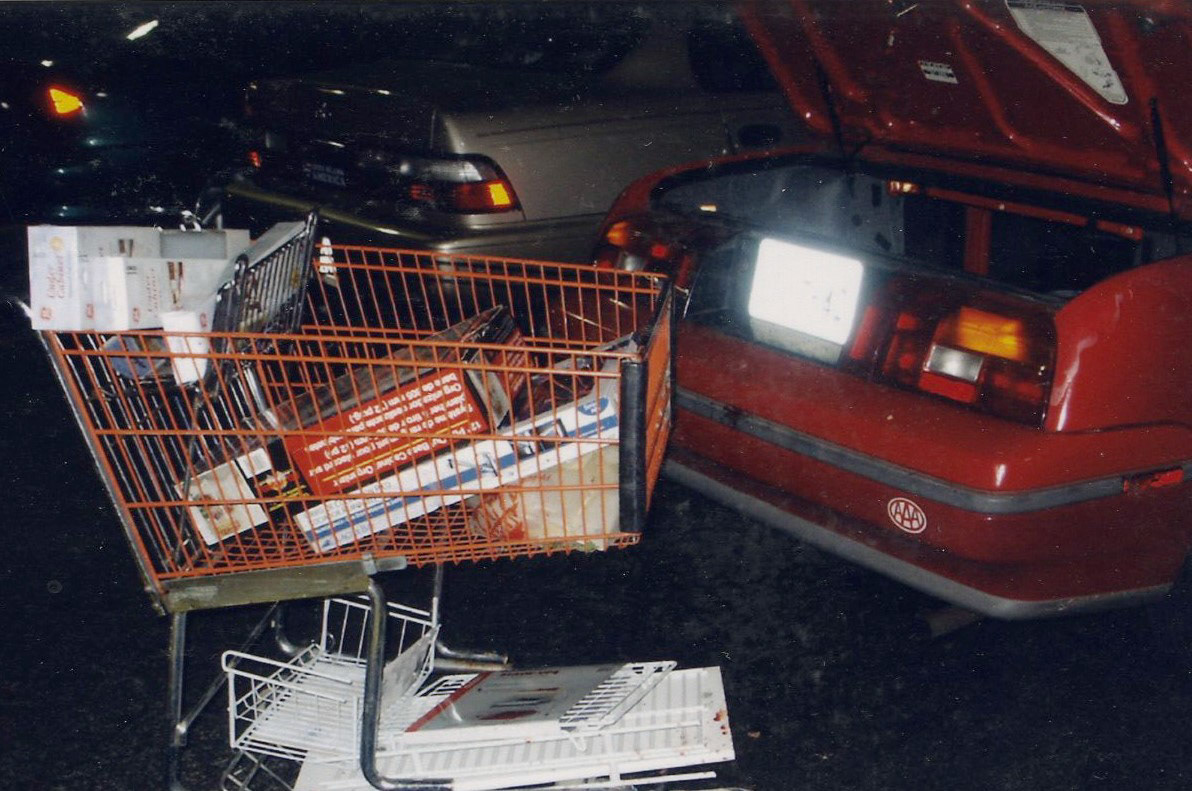 Location where Linda Franklin was killed while loading purchases into her car.