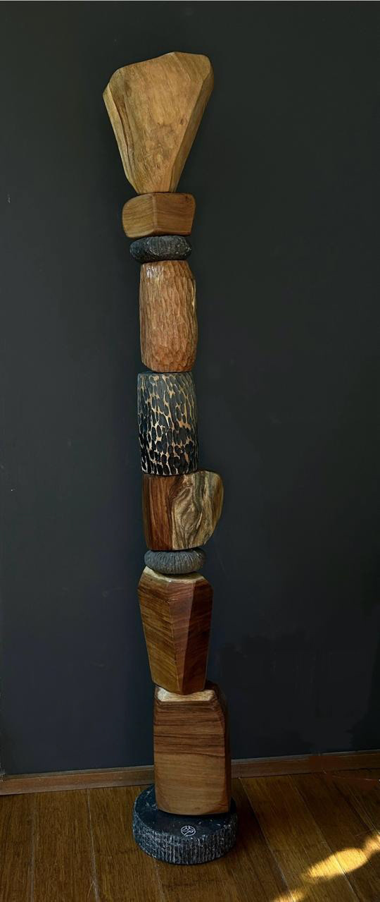 Emblema Protector I - 24x185 cm - Madera/mármol/bronce