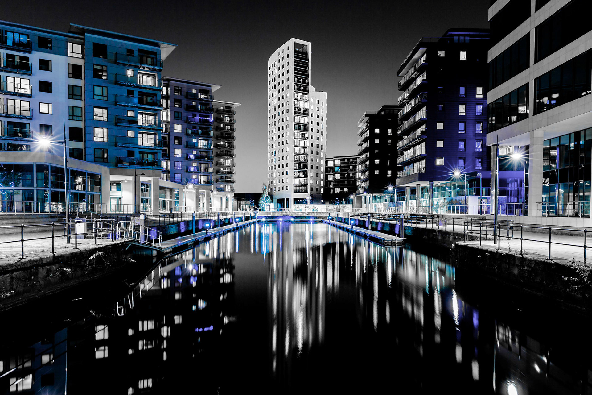 Leeds by night