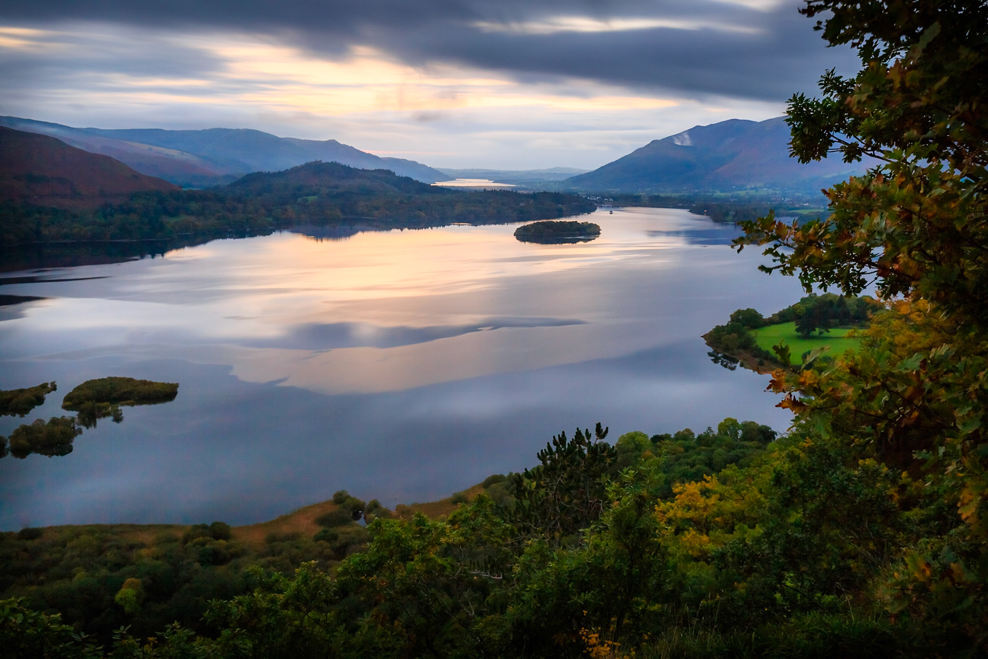 Surprise View looking over Derwent Water