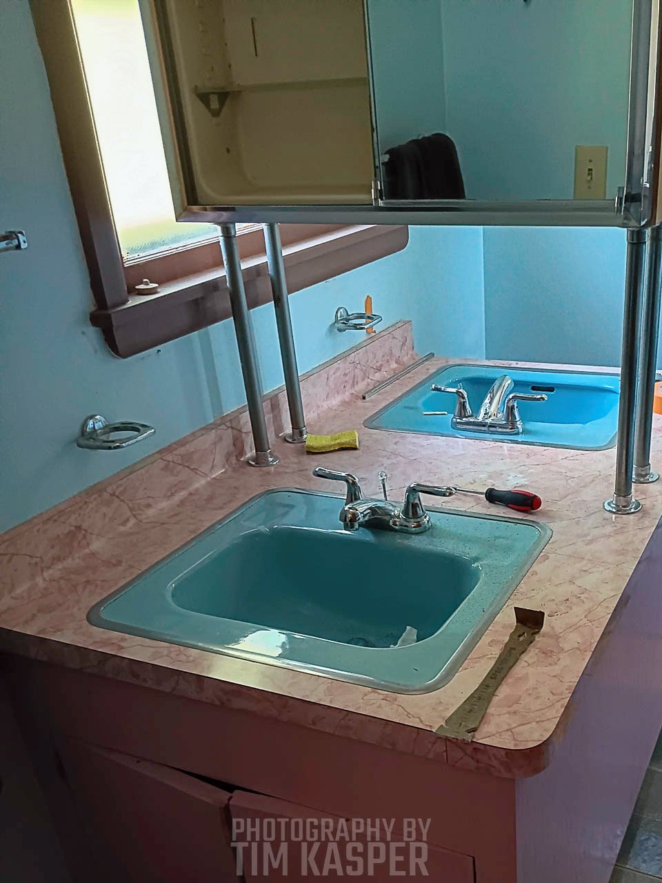 ORIGINAL BATHROOM BEFORE REMODEL