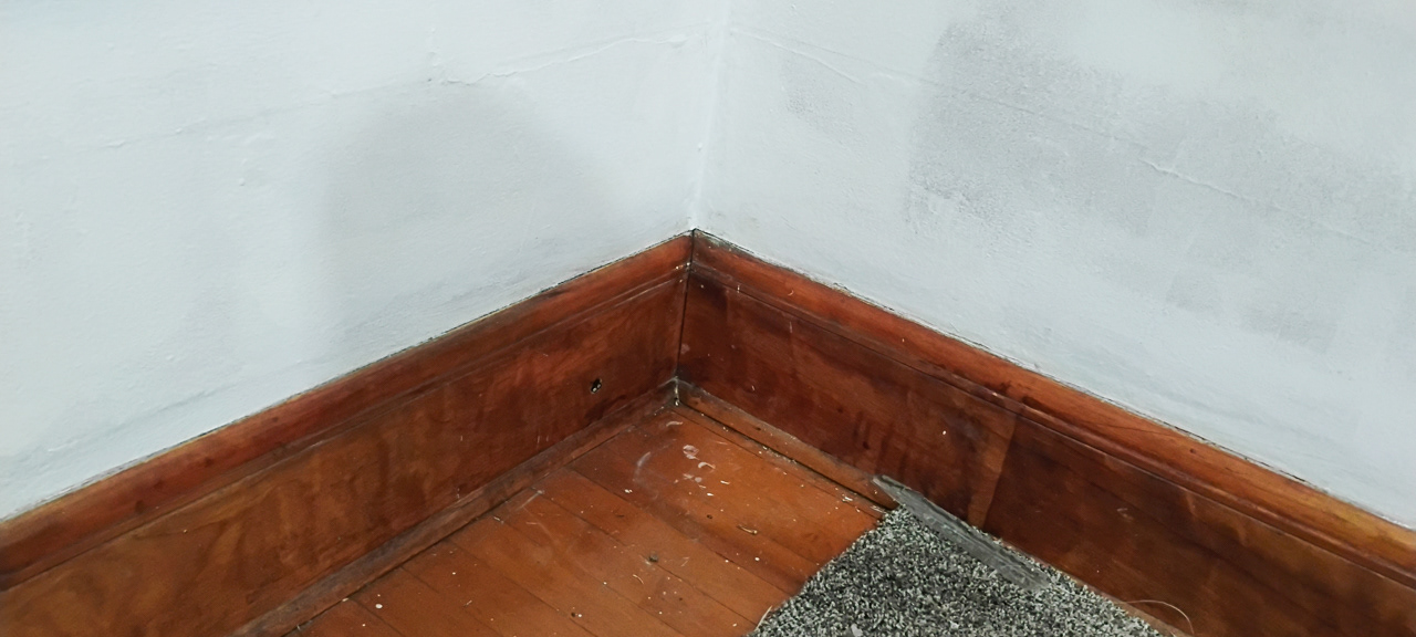 PAINT WAS ALL OVER THESE WOOD TRIM SECTION BUT NO LONGER