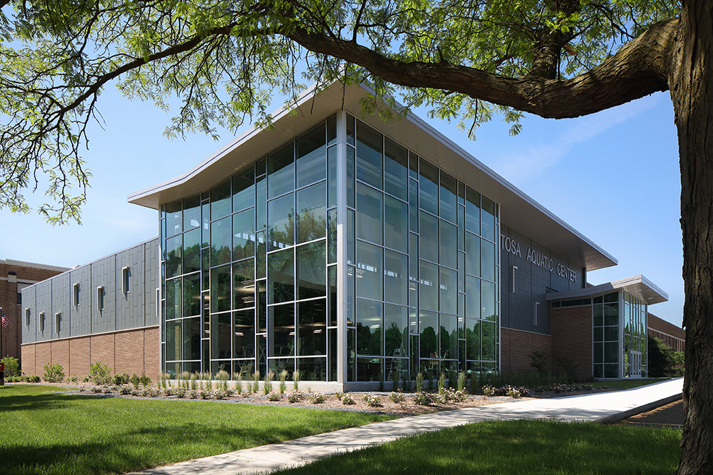 WAUWATOSA EAST HS AQUATIC CENTER