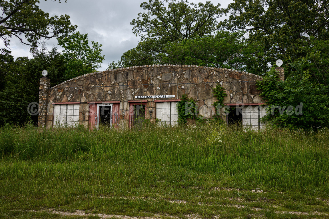 Glimpses of the past - Gascozark DX Gas Station & Cafe - Hazelgreen, Missouri