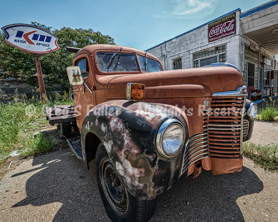 Vintage Tow - Intenational Truck Rusting in Peace  - Hollis,Oklahoma