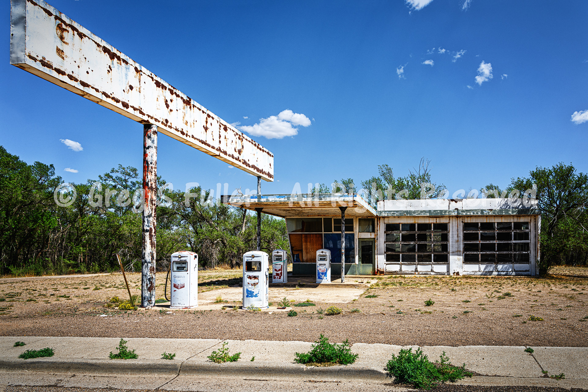 Gas from the Past - Vintage Charles Parmalee's Chevron/Standard Full Service Station - Nara Visa, New Mexico
