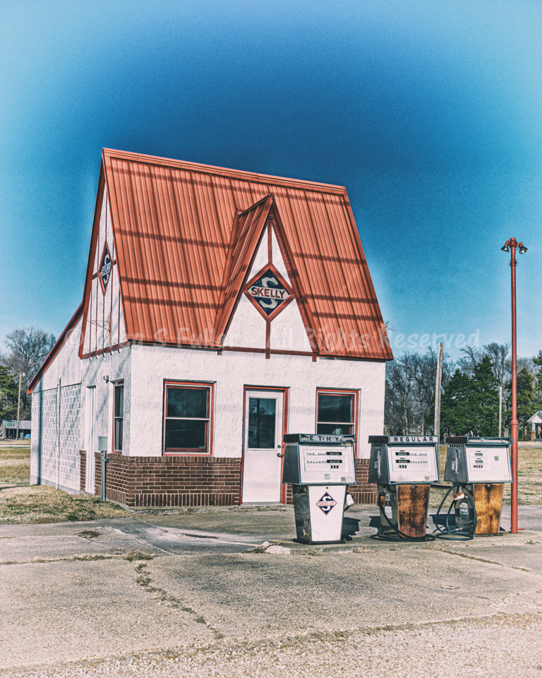 Vintage Skelly Gas Station - Lebo, Kansas