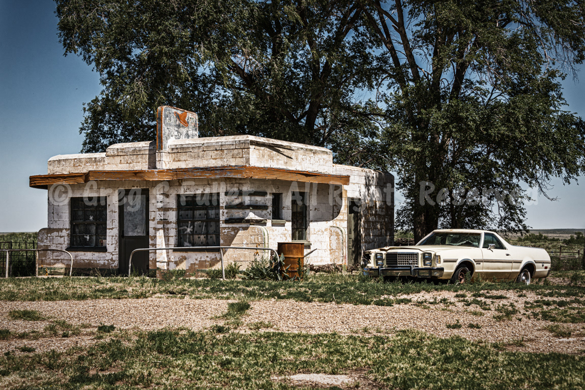 Along Route 66 - Brownlee Diner & Vintage Ford Ranchero - Glenrio Texas / New Mexico