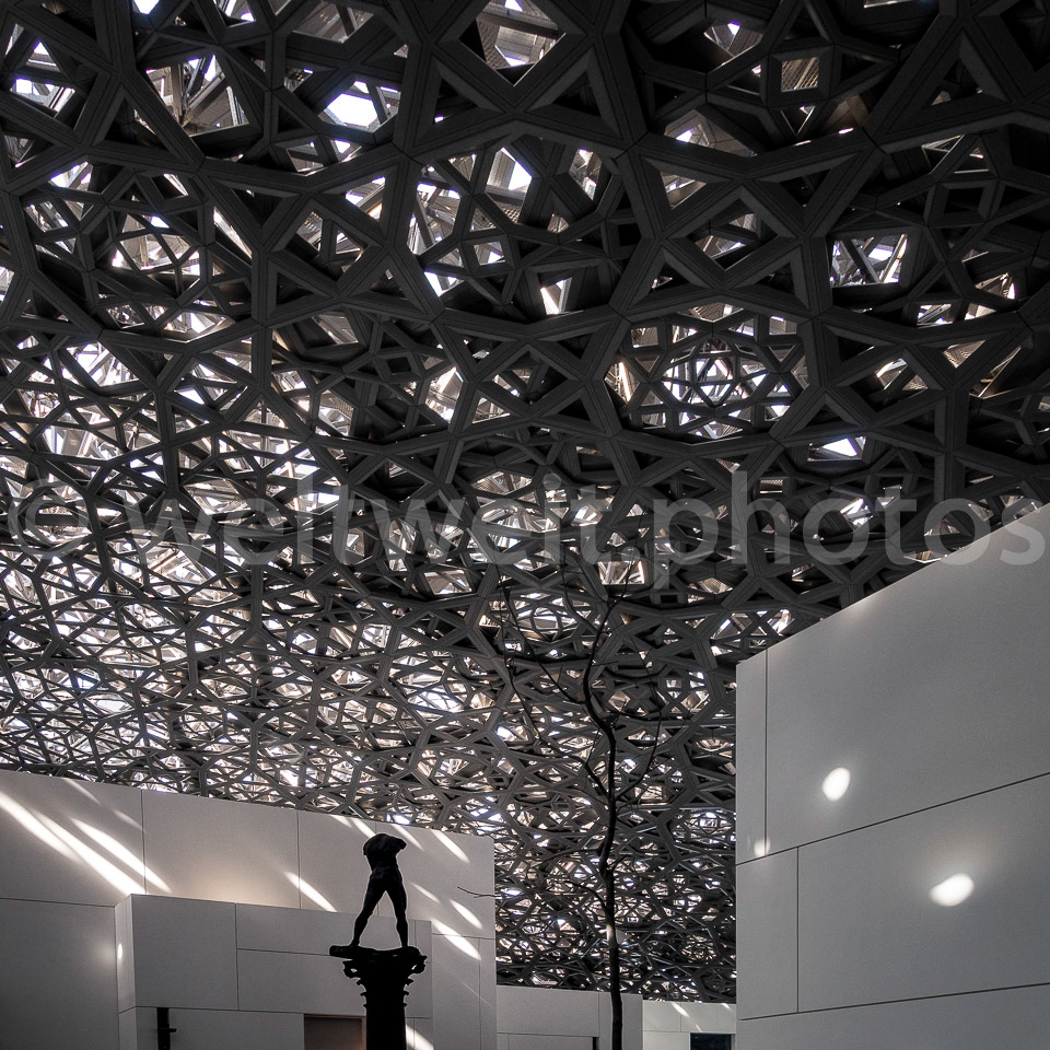 Kuppeldach. Louvre, Abu Dhabi