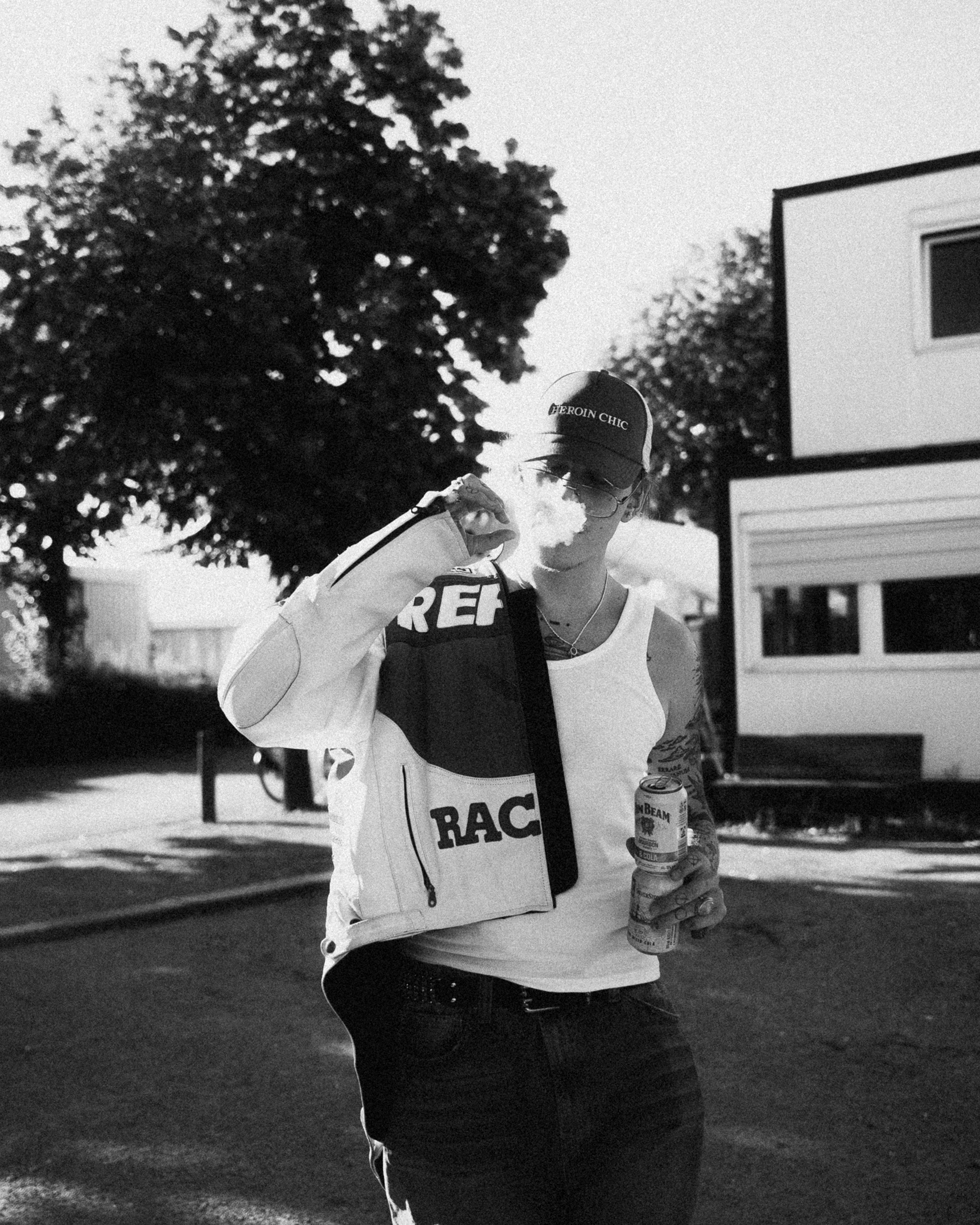 EDOSAYIA PORTRAIT TOUR