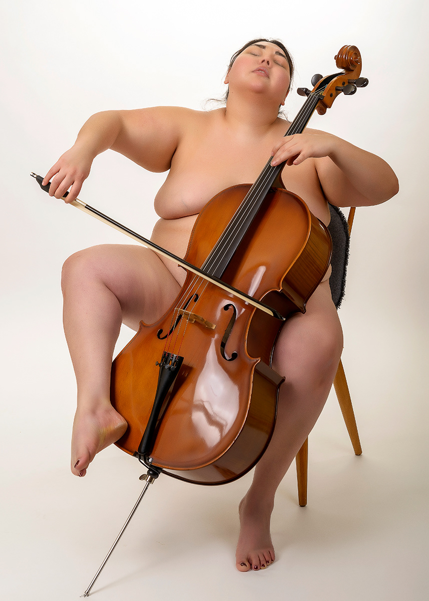 Cello - Adania