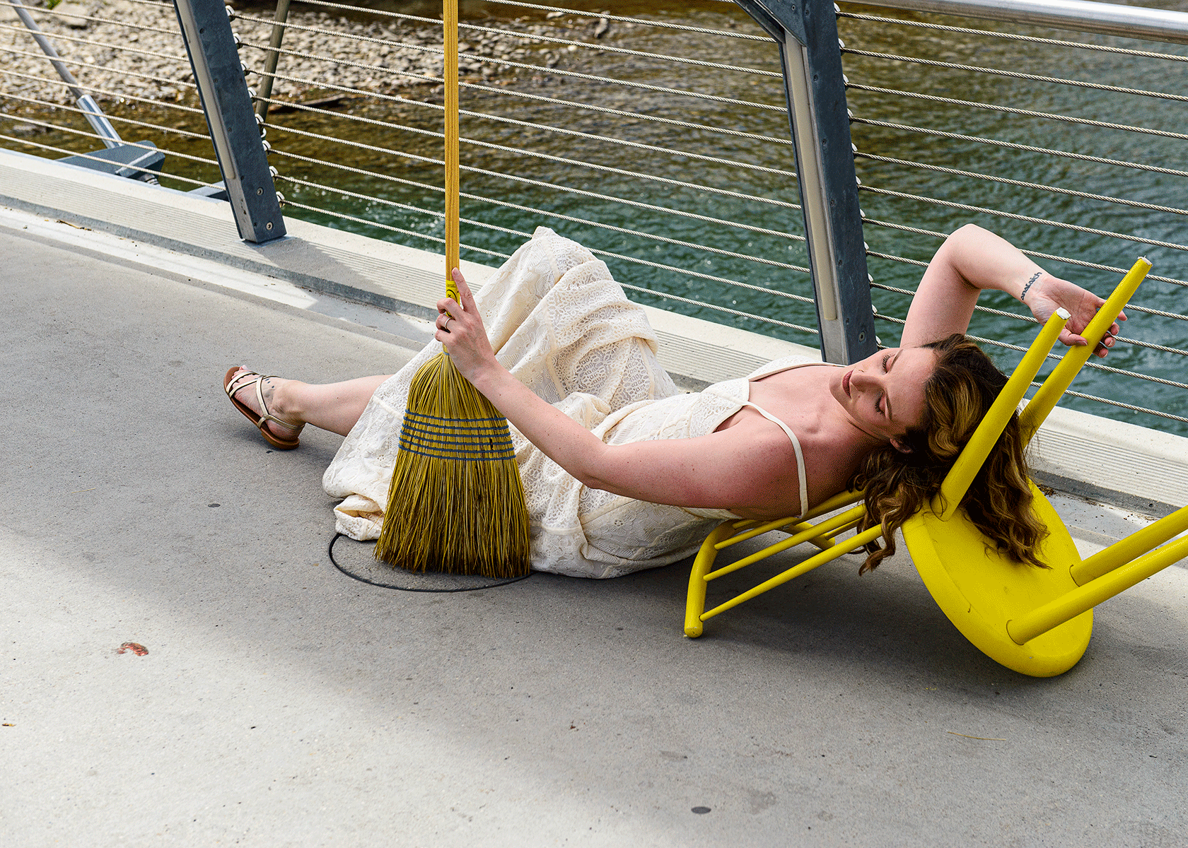 Robyn - one yellow chair