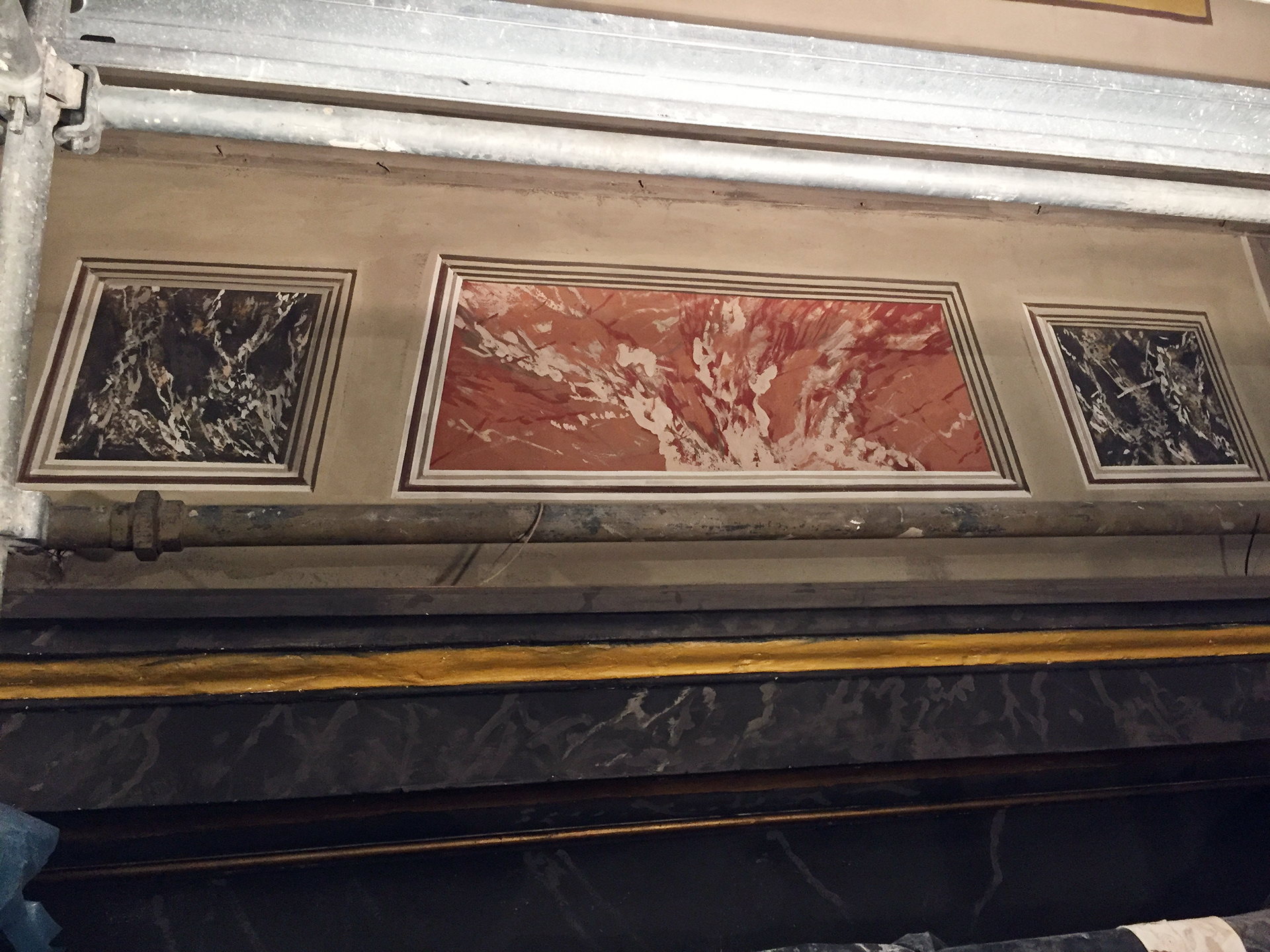 Fausses moulures & faux-marbres - Eglise Saint Charles