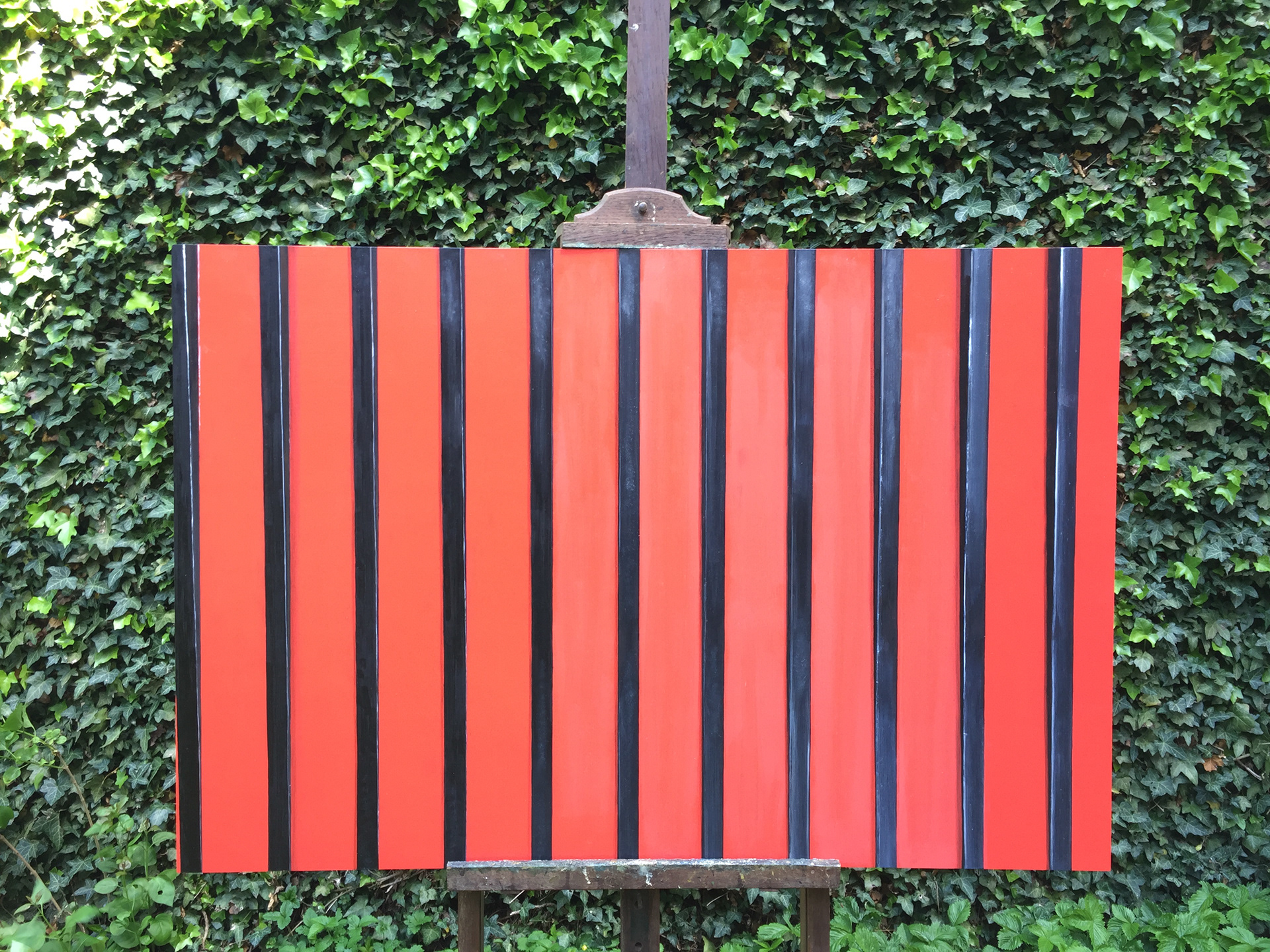 Trompe l'oeil Bar Rouge à lattes de bois noirs