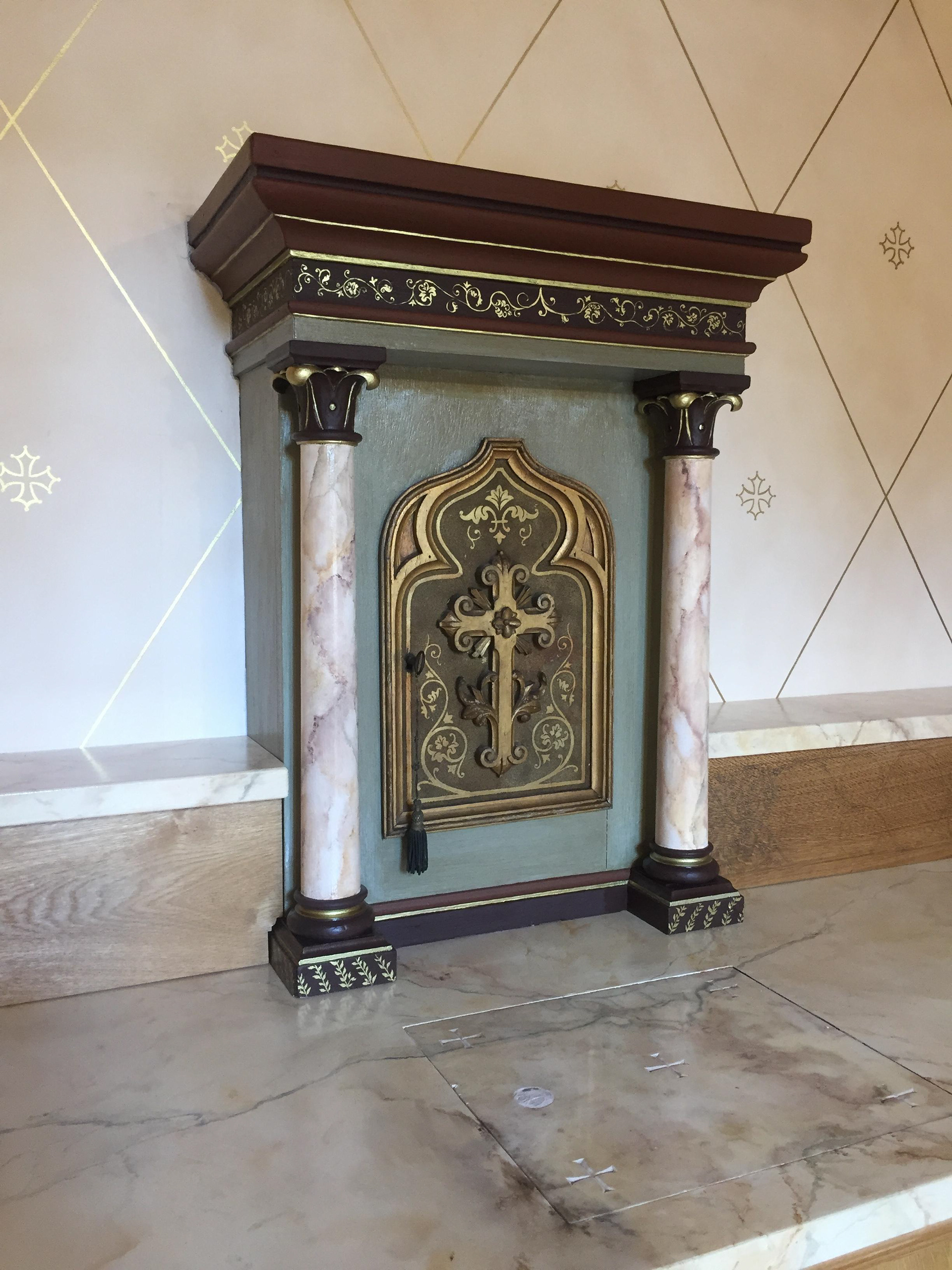 Marbres peints, dorures & patines sur bois