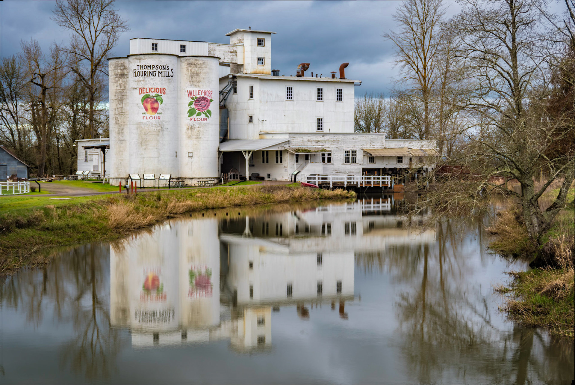 Thompson Mill (Oregon State Park), near Shedd Oregon  #thompsonmill #oregon #shedd #landscapephotography #myoregon #teampentax #pentaxk70