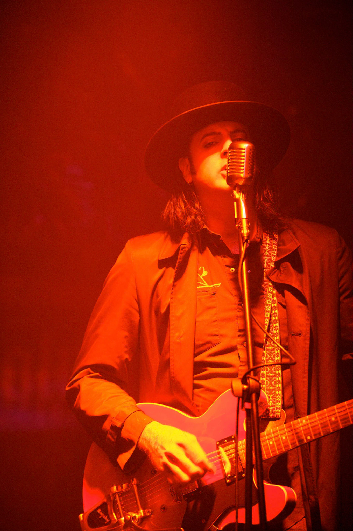 Singer at AbsolutionNYC