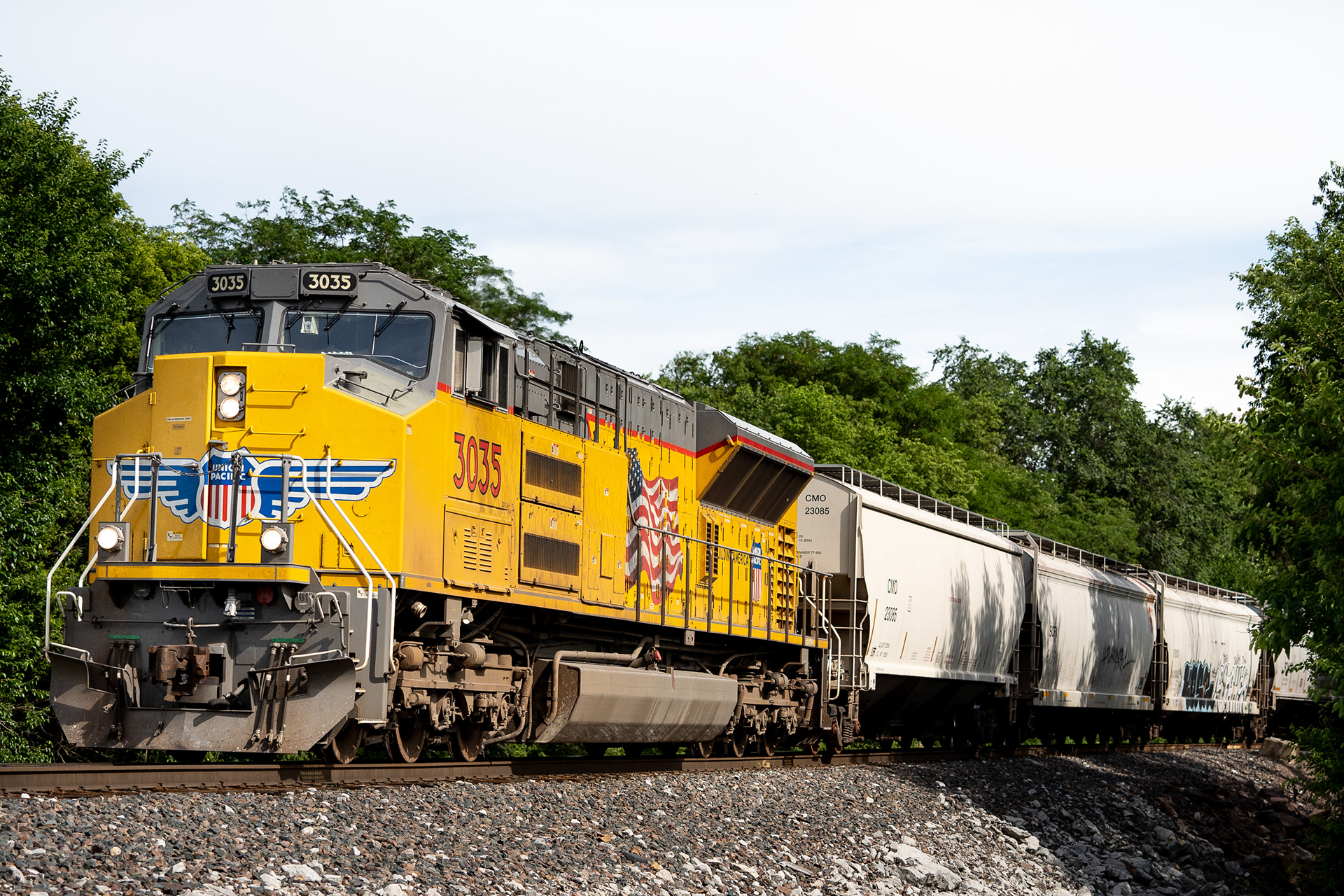 Union Pacific SD70AH 3035 leads a string of grain cars north on the Falls City Subdivision outside Union, Nebraska. 06.30.21.