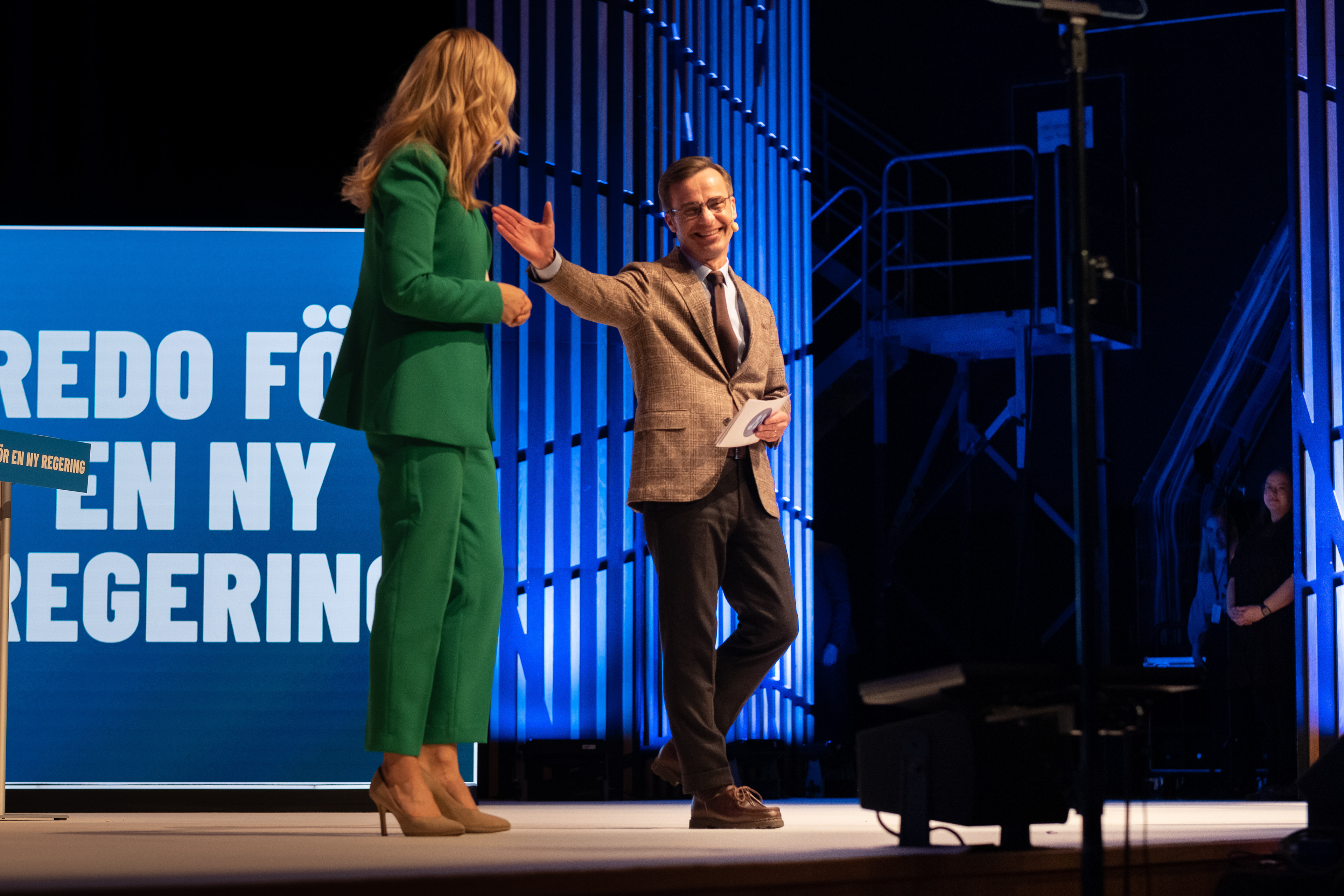 En glad Ulf Kristersson och en Ebba Busch