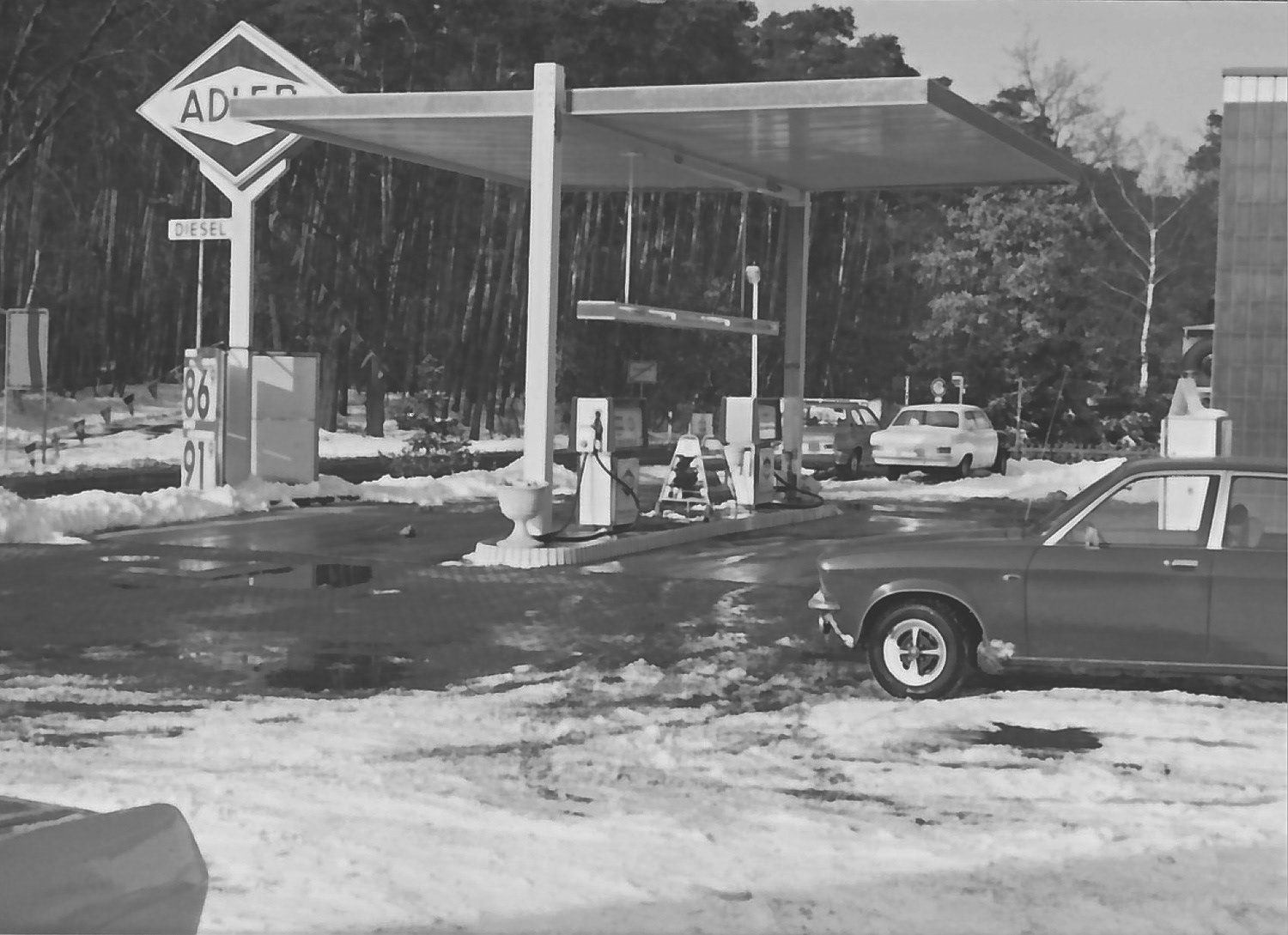 The fuel station of Normen's parents.