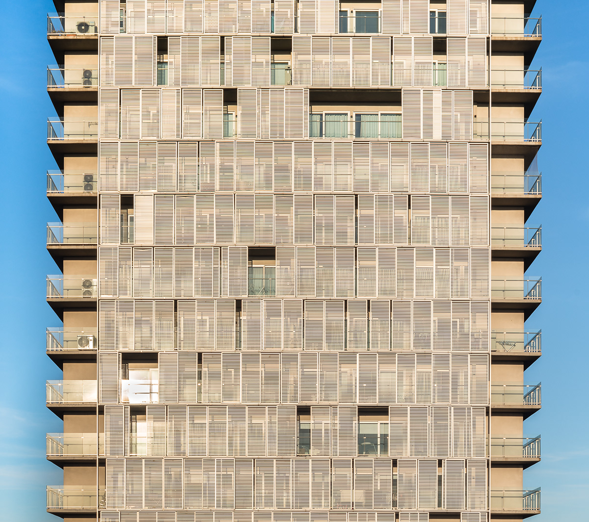 Ag ero Marcenaro Arquitectos Edificio Palcos Del Golf