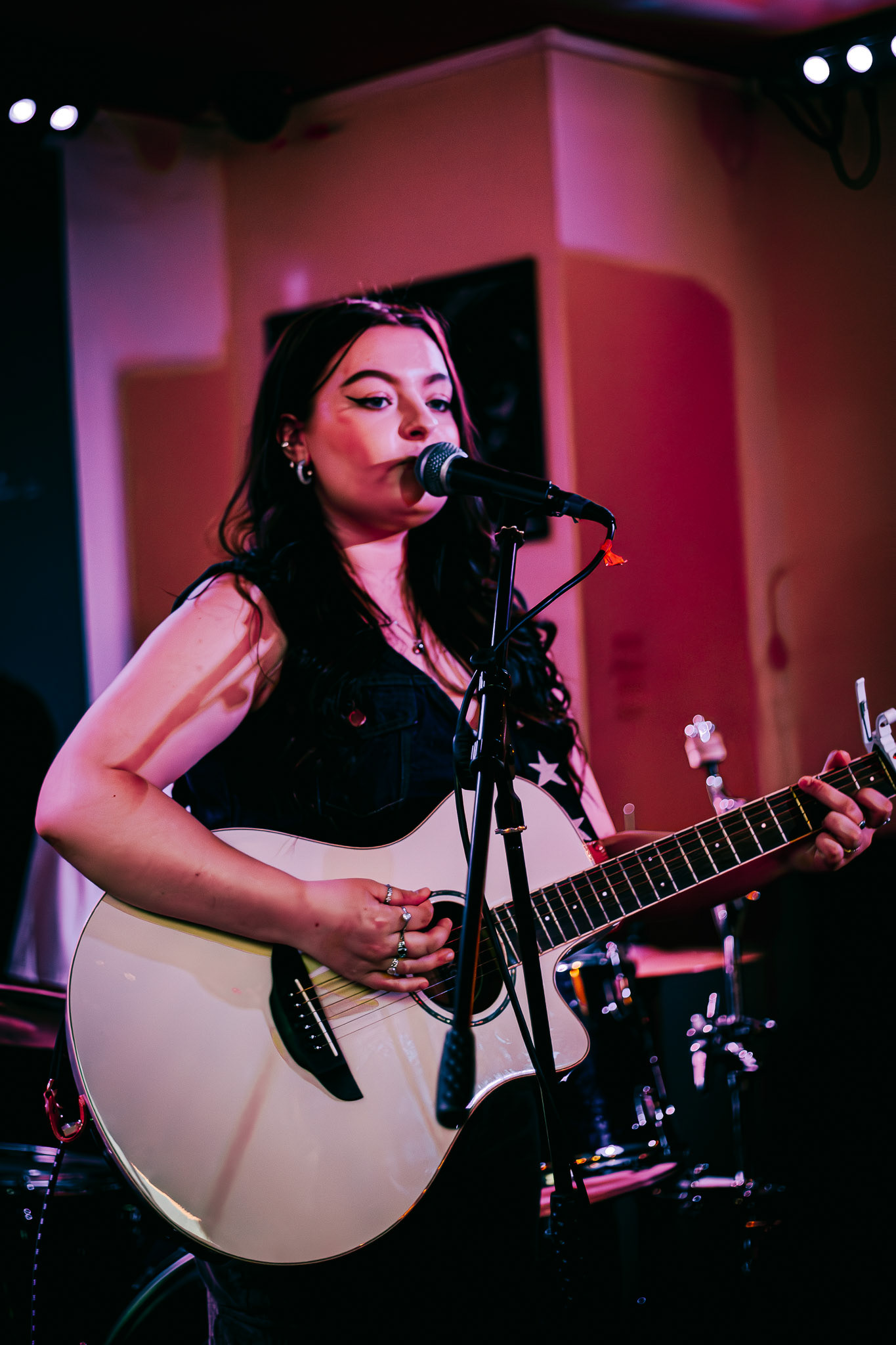 Millie Maxwell @ Retro
