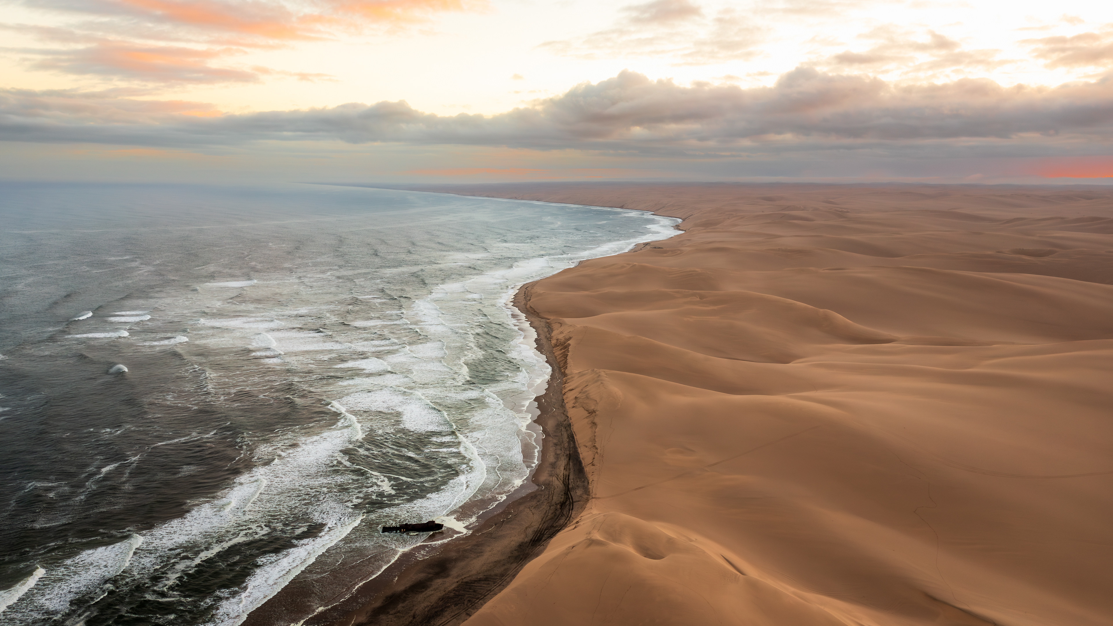 Infinite Beach of Namib Desert - Namibia 2023