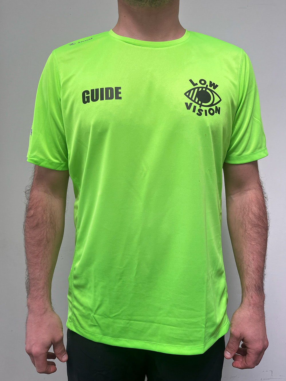 fluo t-shirt low vision guide voorkant