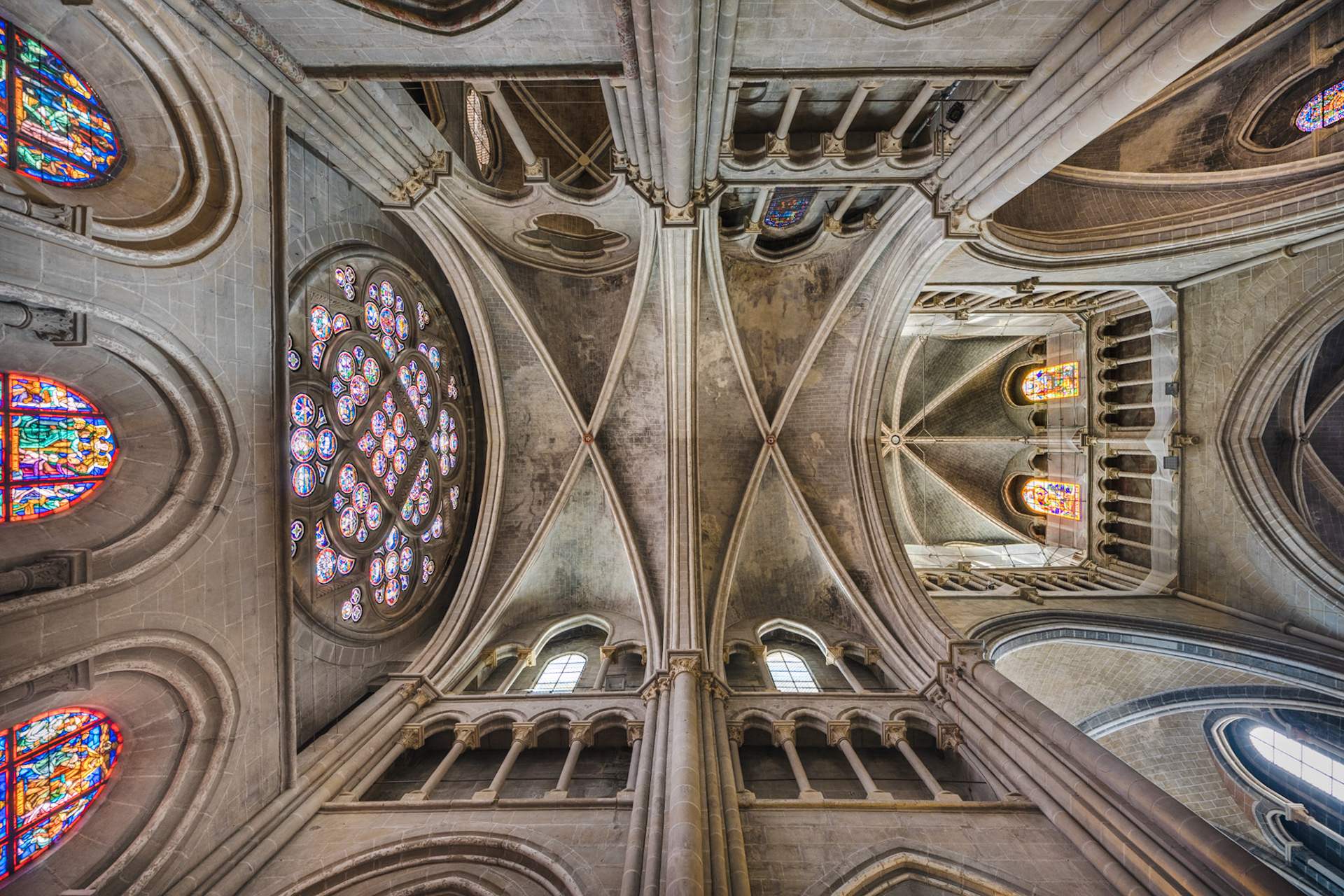 Stained glass windows of the rose of Lausanne