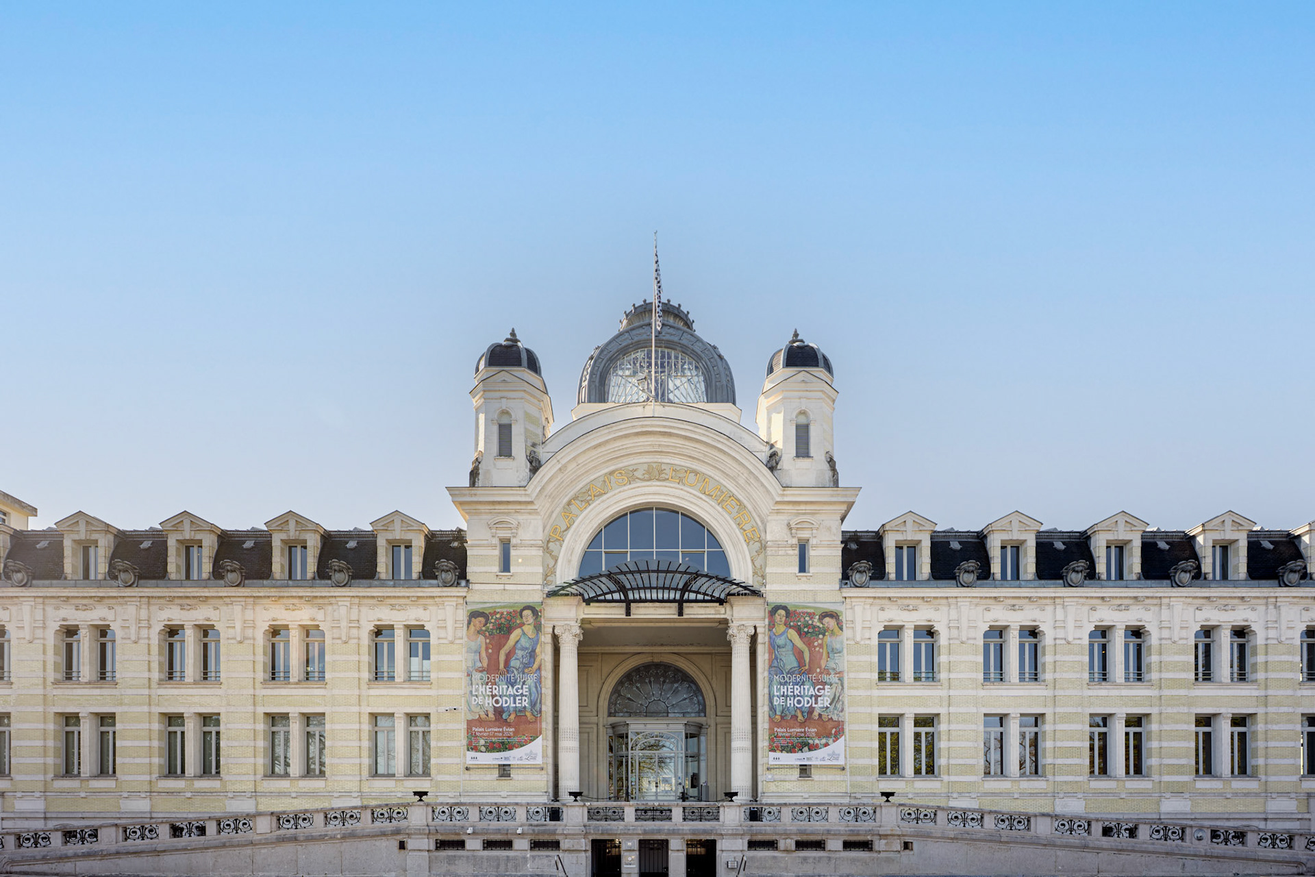 Palais Lumière, Évian-les-Bains - facade