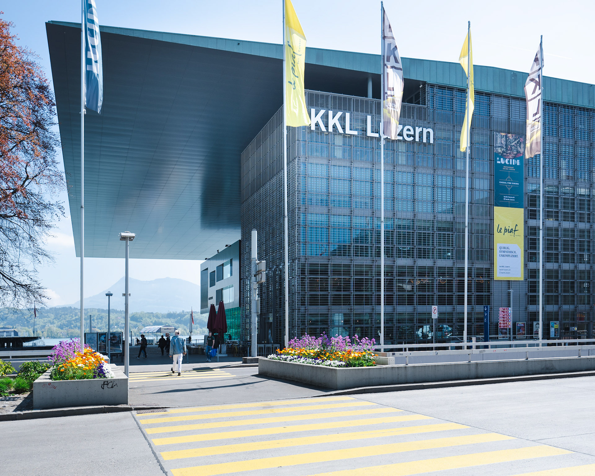 KKL Luzern and its roof
