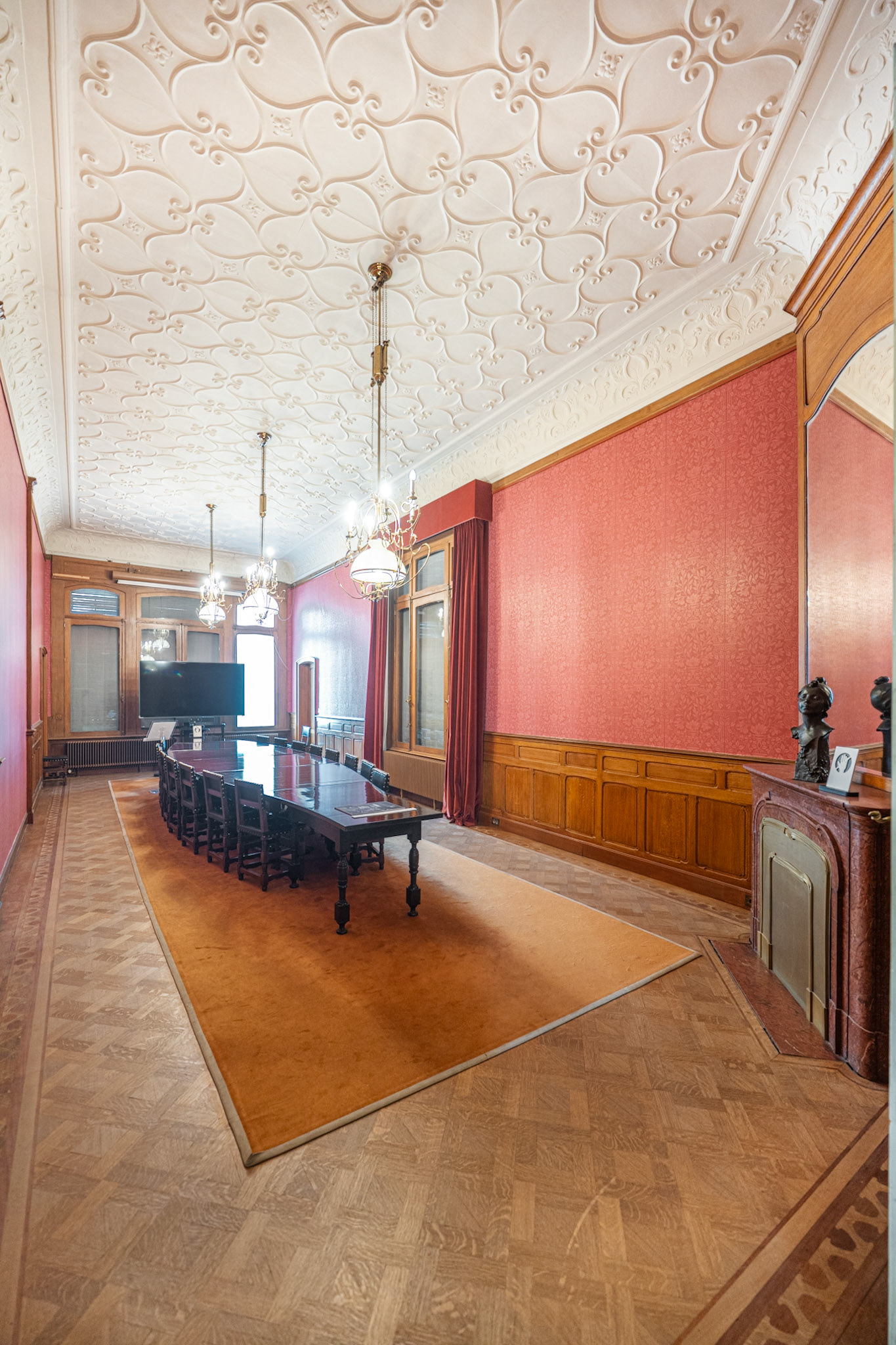 billiard room
