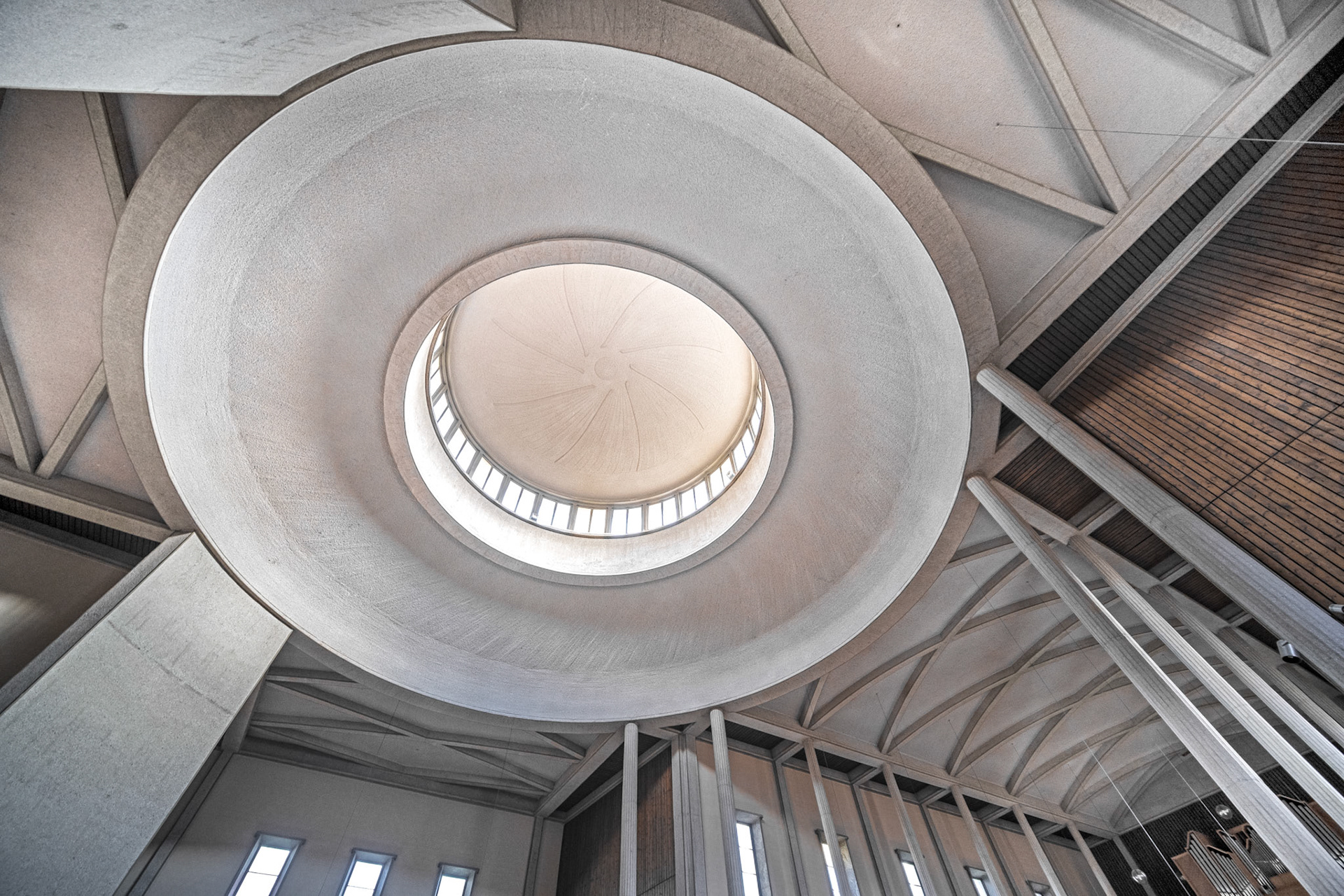 Église Plan Conthey