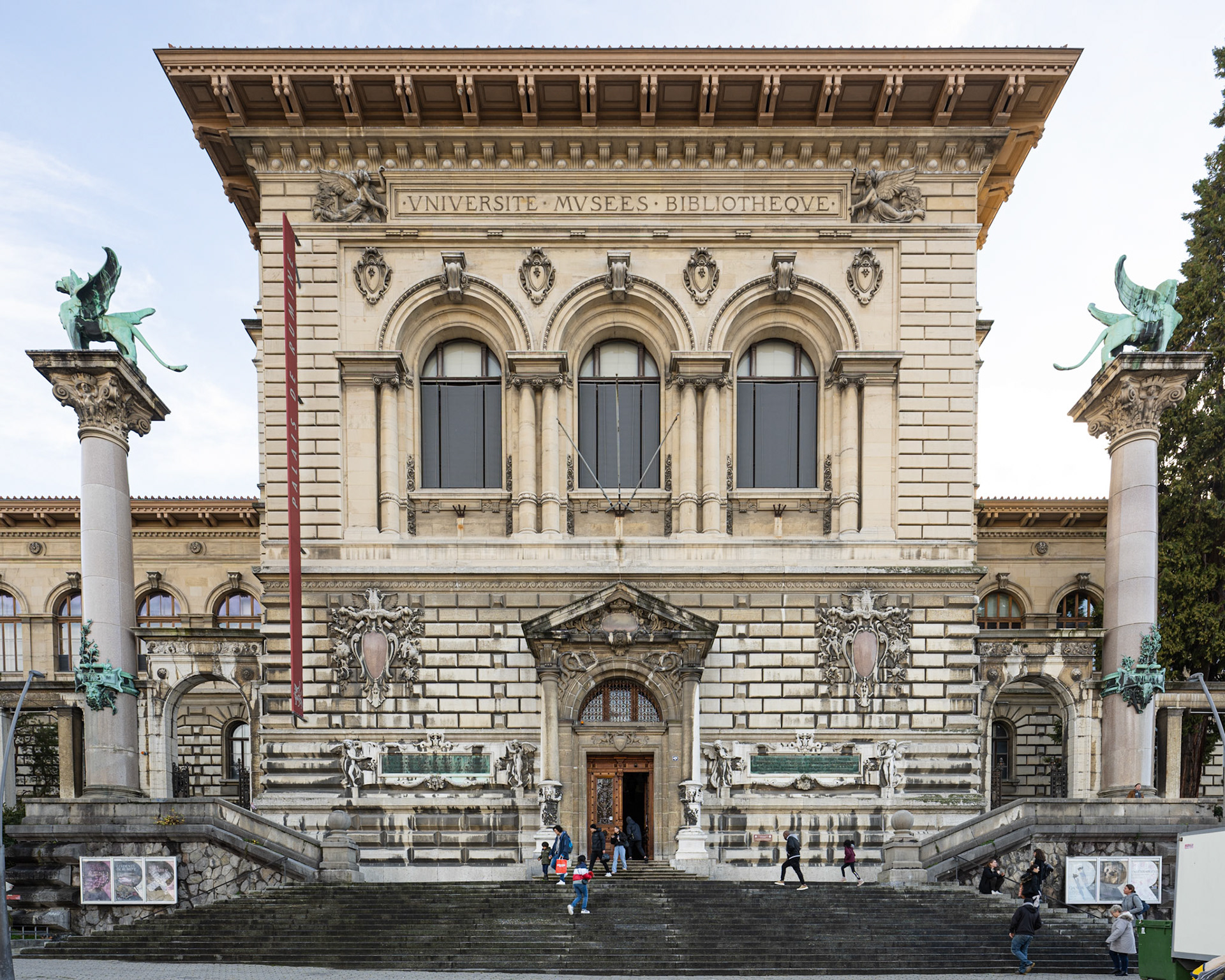 Palais de Rumine - facade