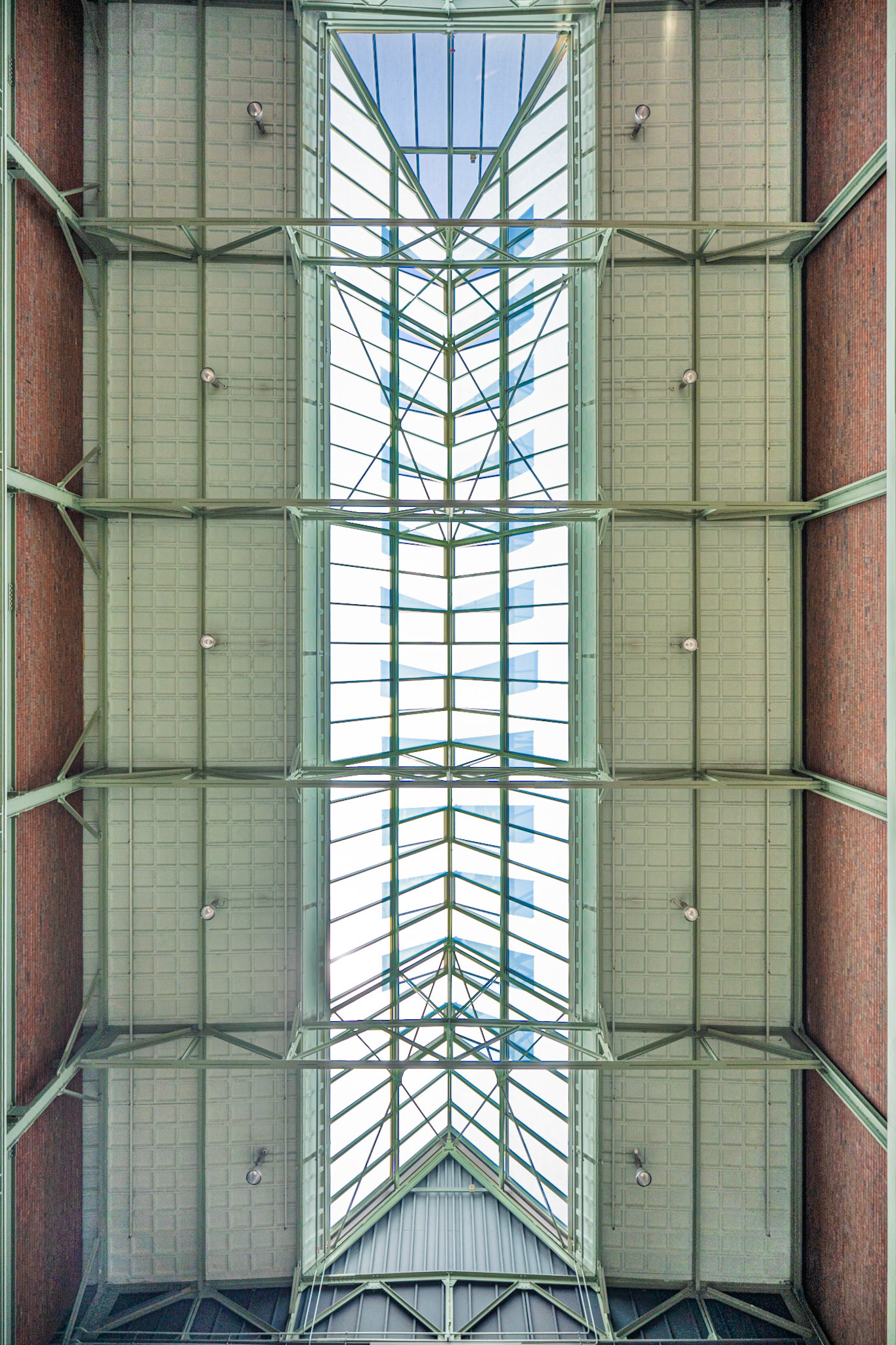 Trafohalle ceiling