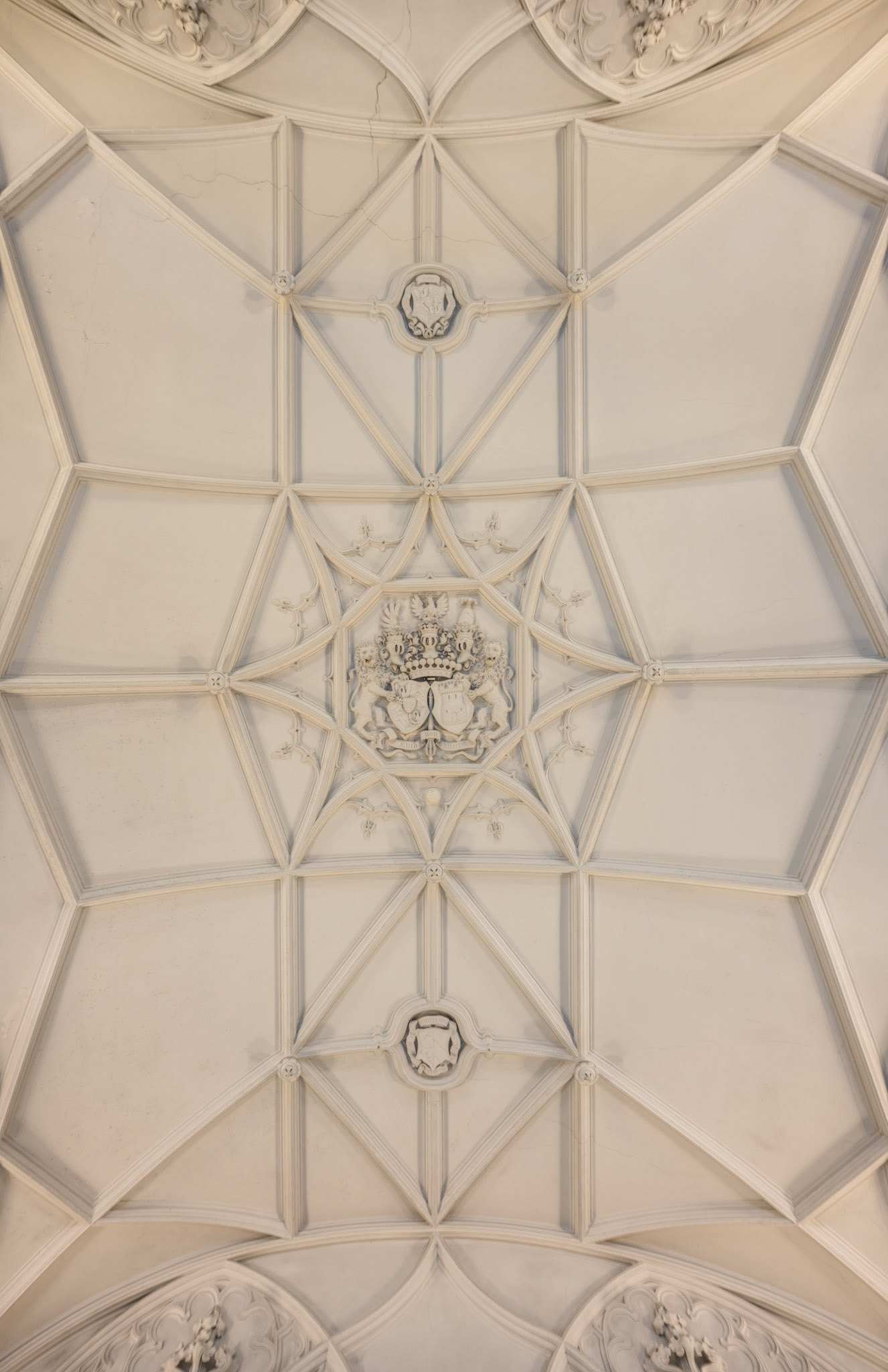 Schloss Oberhofen - dining room ceiling