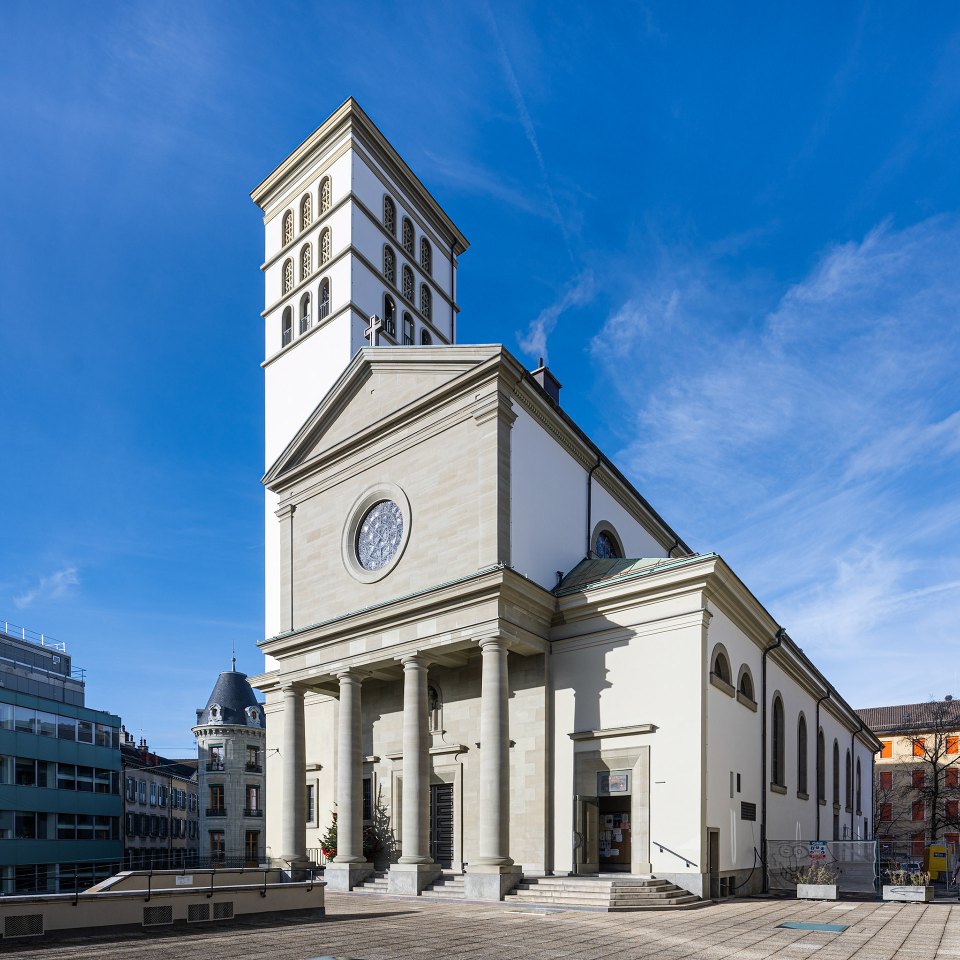 Basilique Notre-Dame du Valentin - facade