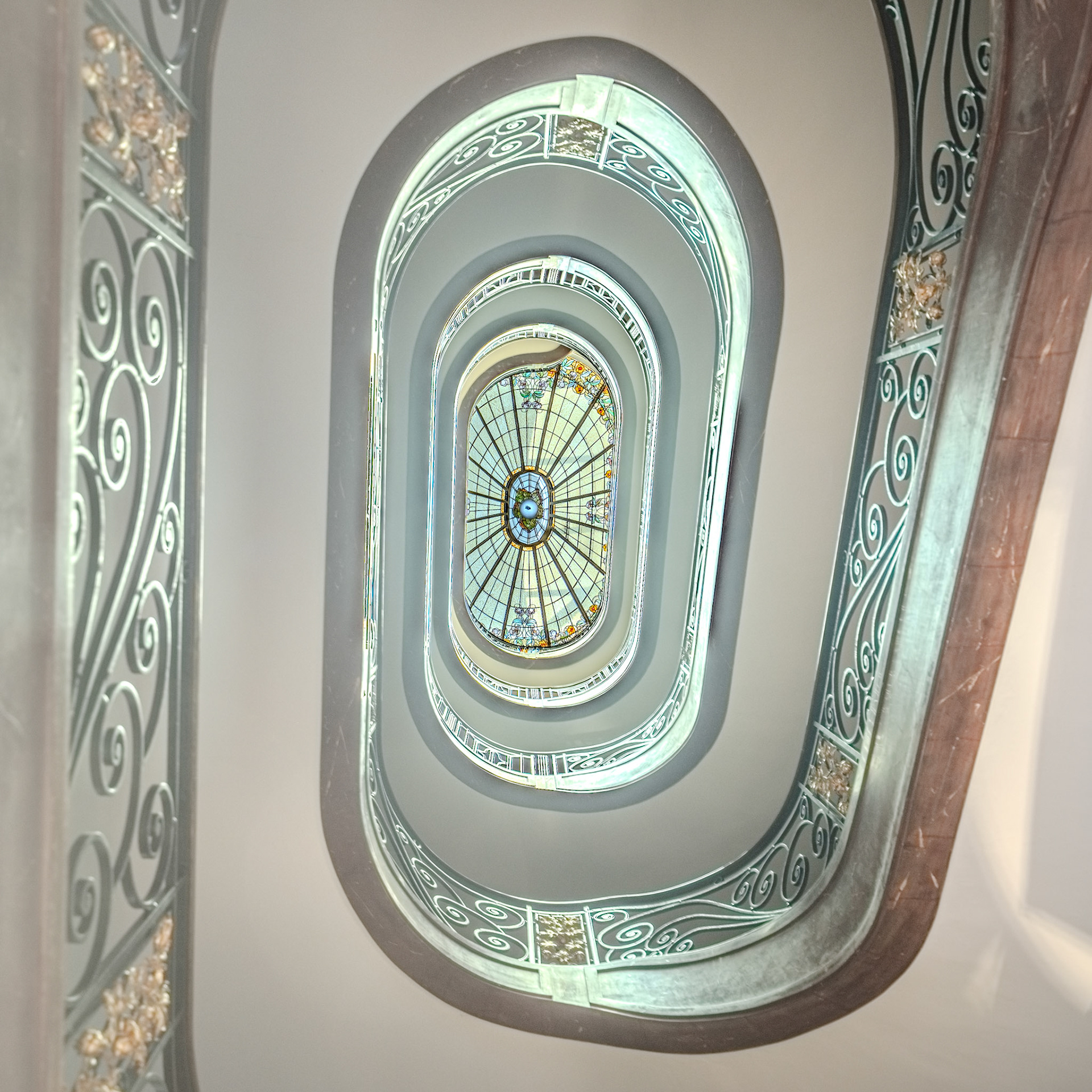 staircase and skylight inside Hôtel Argenteau