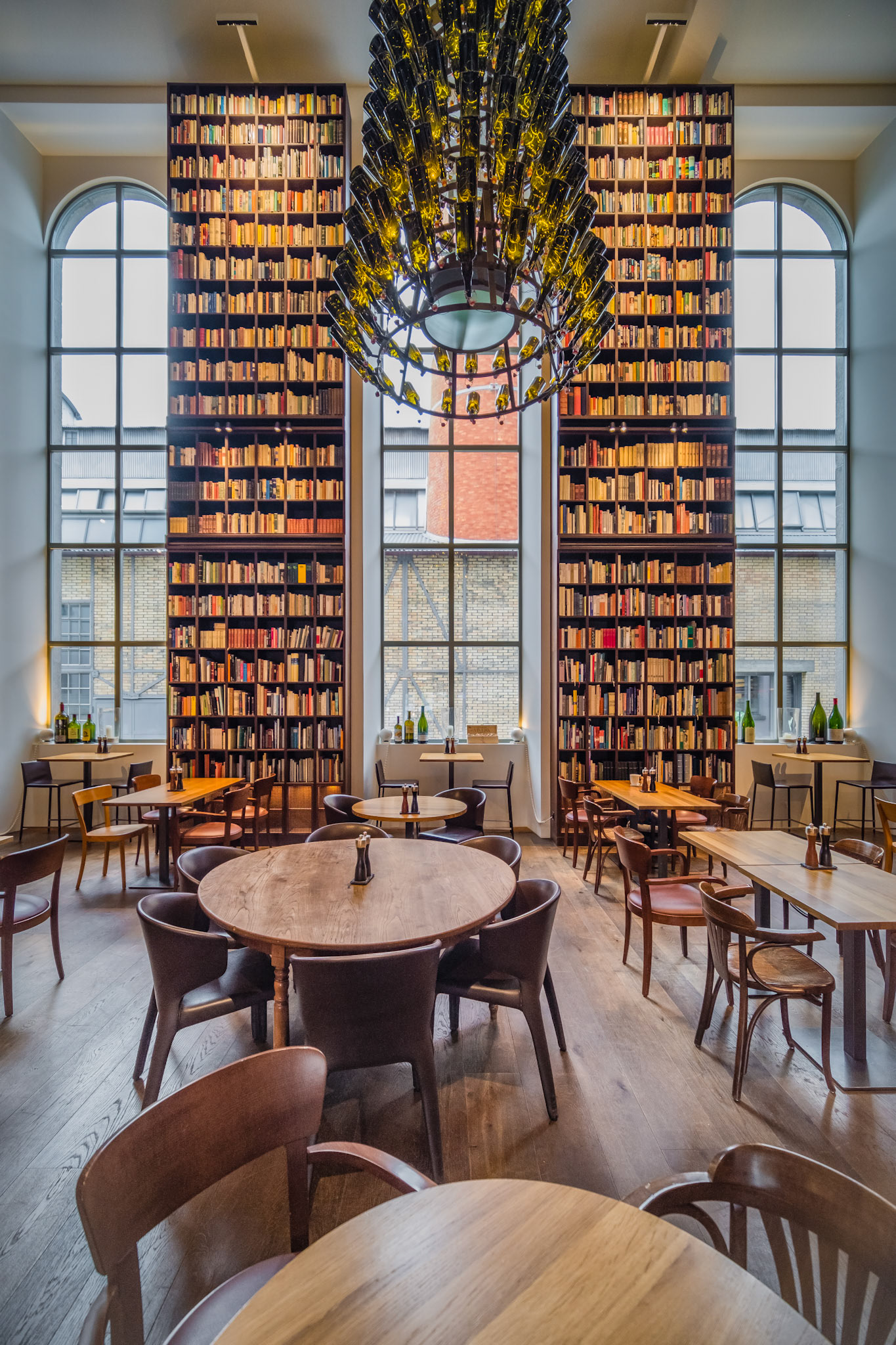 B2 Boutique Hotel "Wine library"