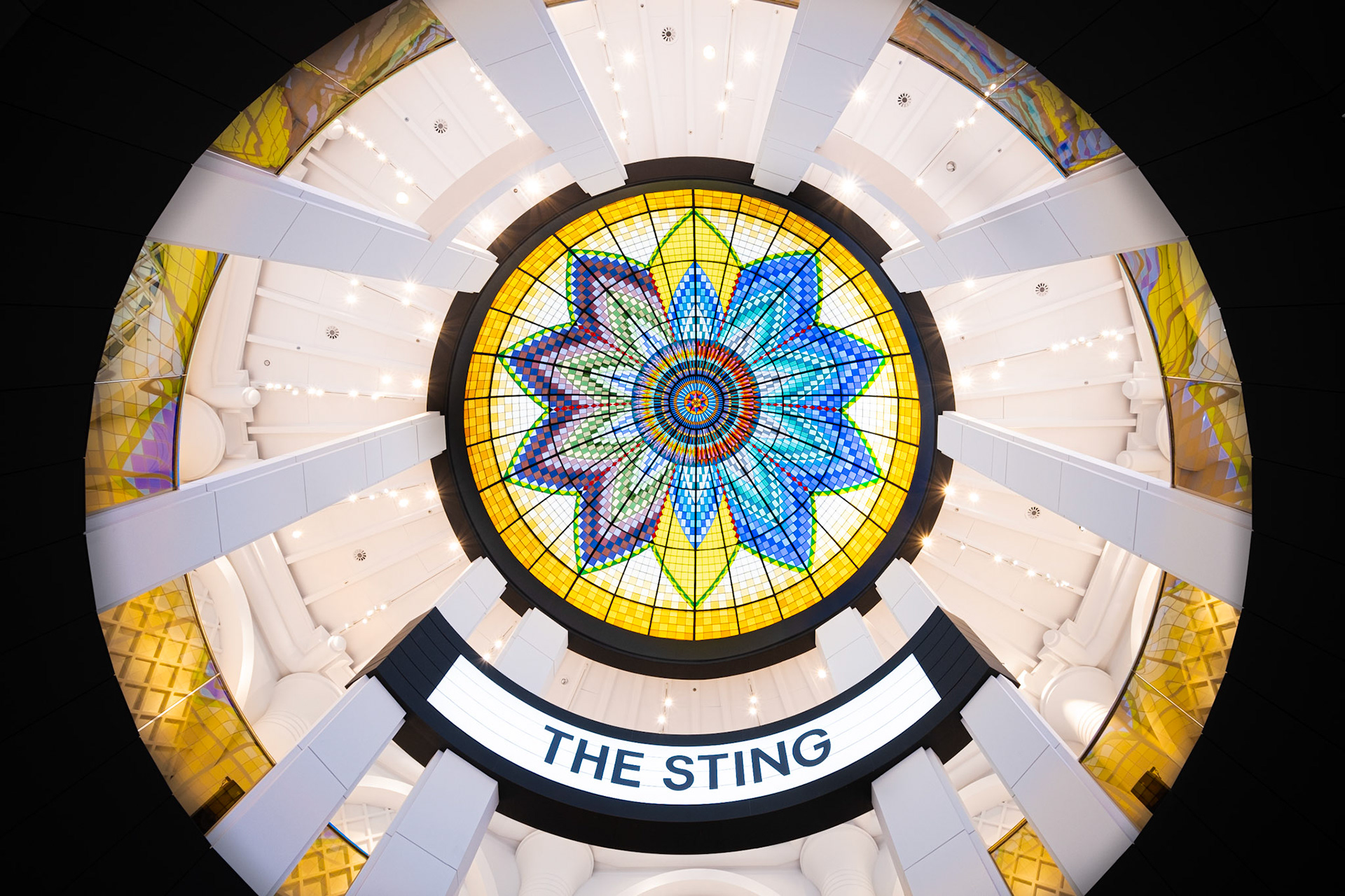 De Snoeptrommel - stained glass dome