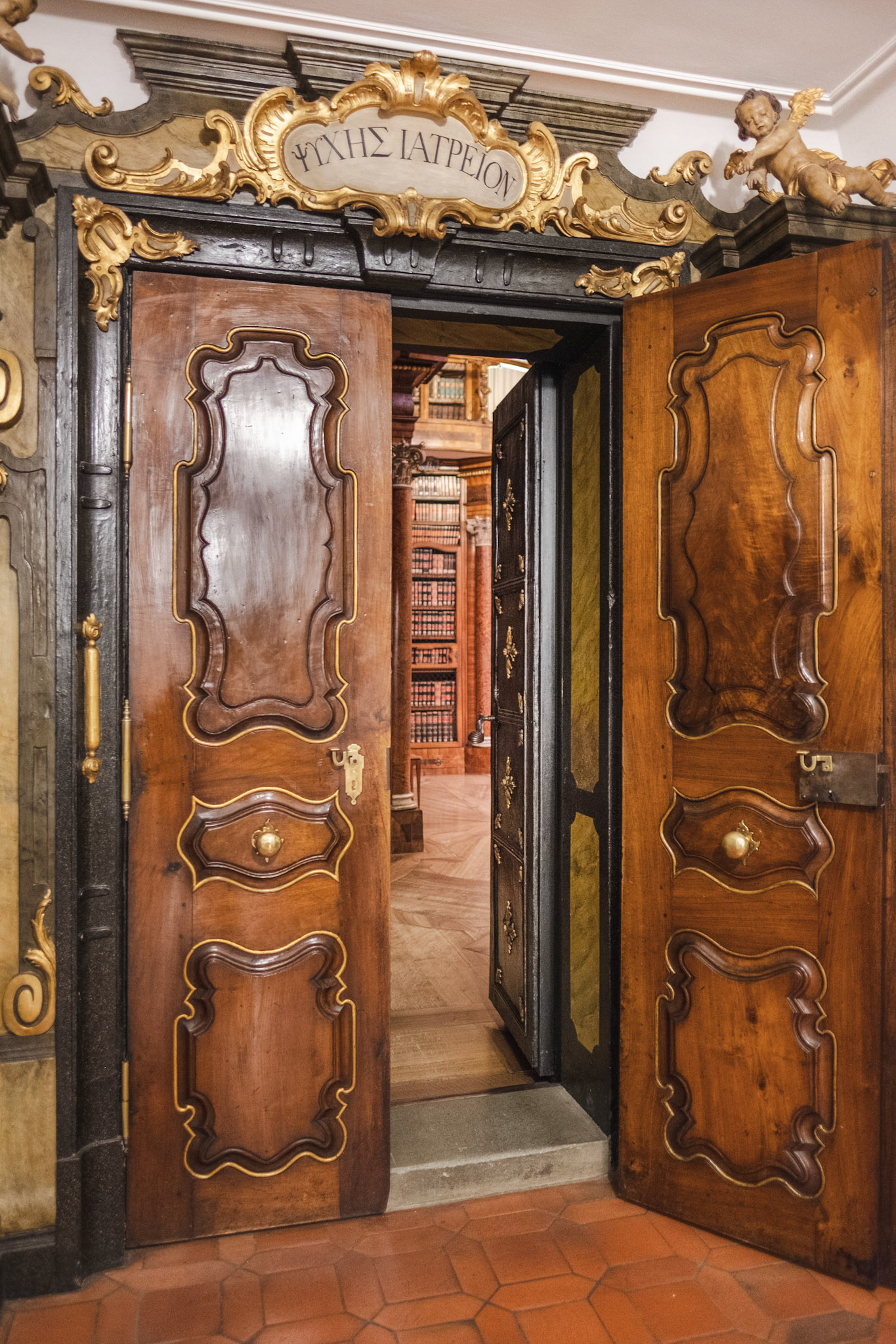 entrance with inscription "soul's pharmacy"