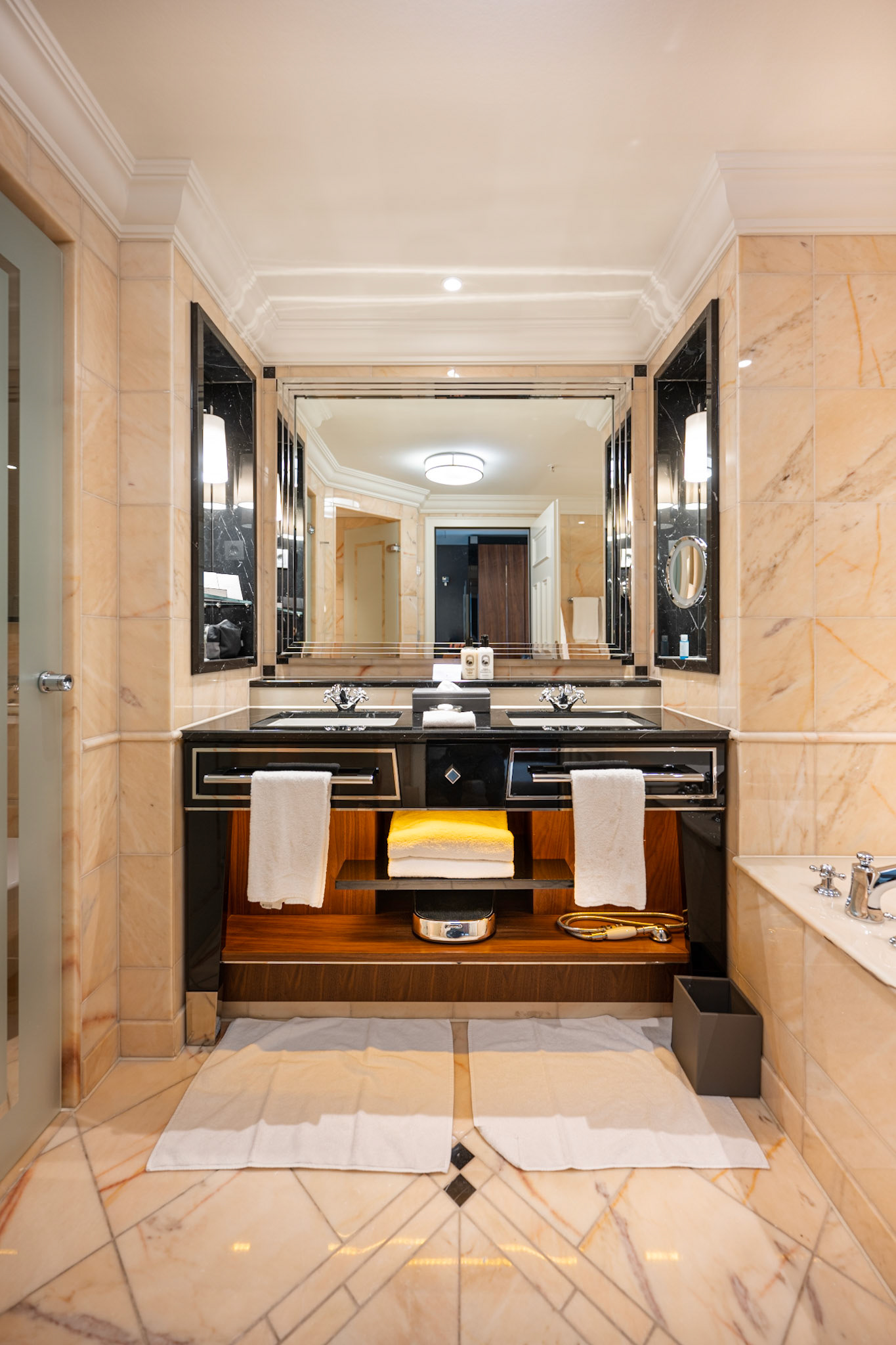 Ritz-Carlton bathroom