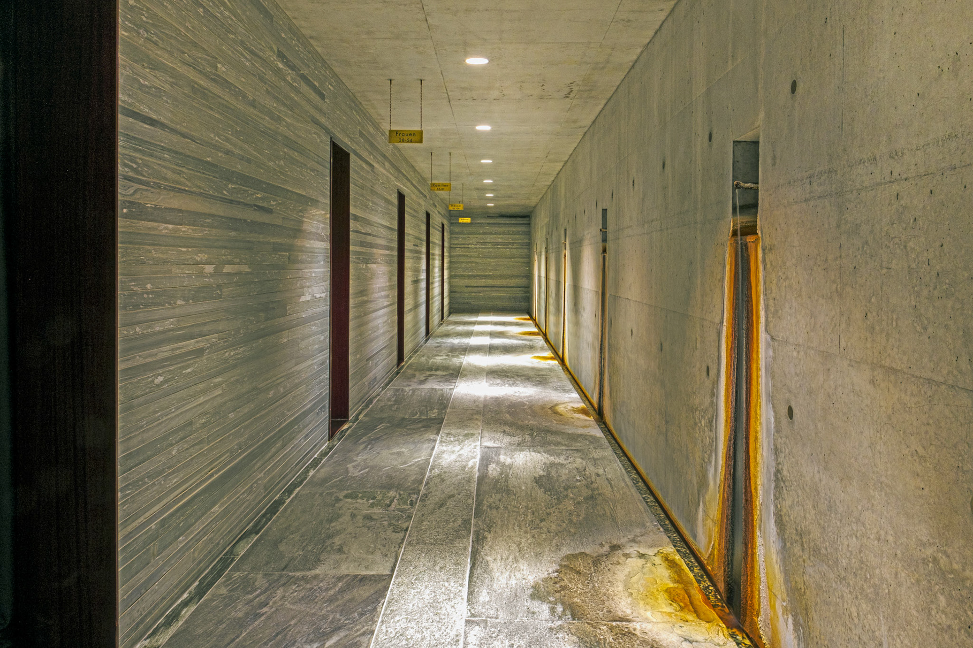 Path towards the changing rooms