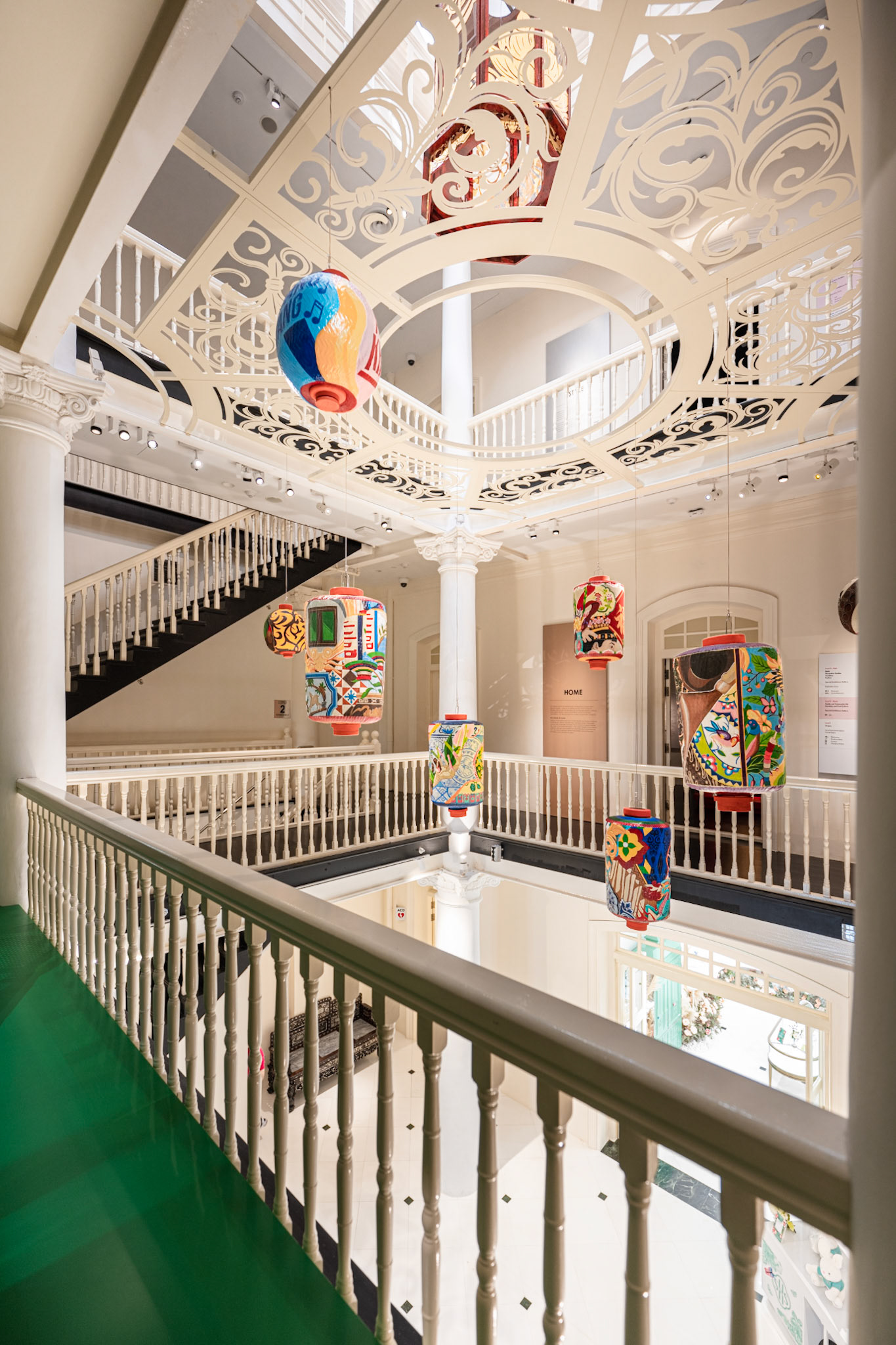 Peranakan museum - atrium